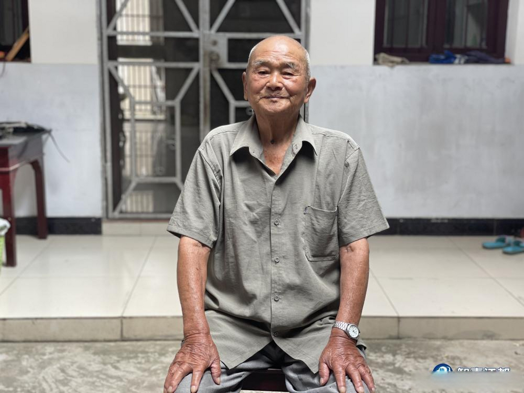 【百岁老人朱瑞林 五世同堂乐融融】每天上午,江都仙女镇三星村102岁