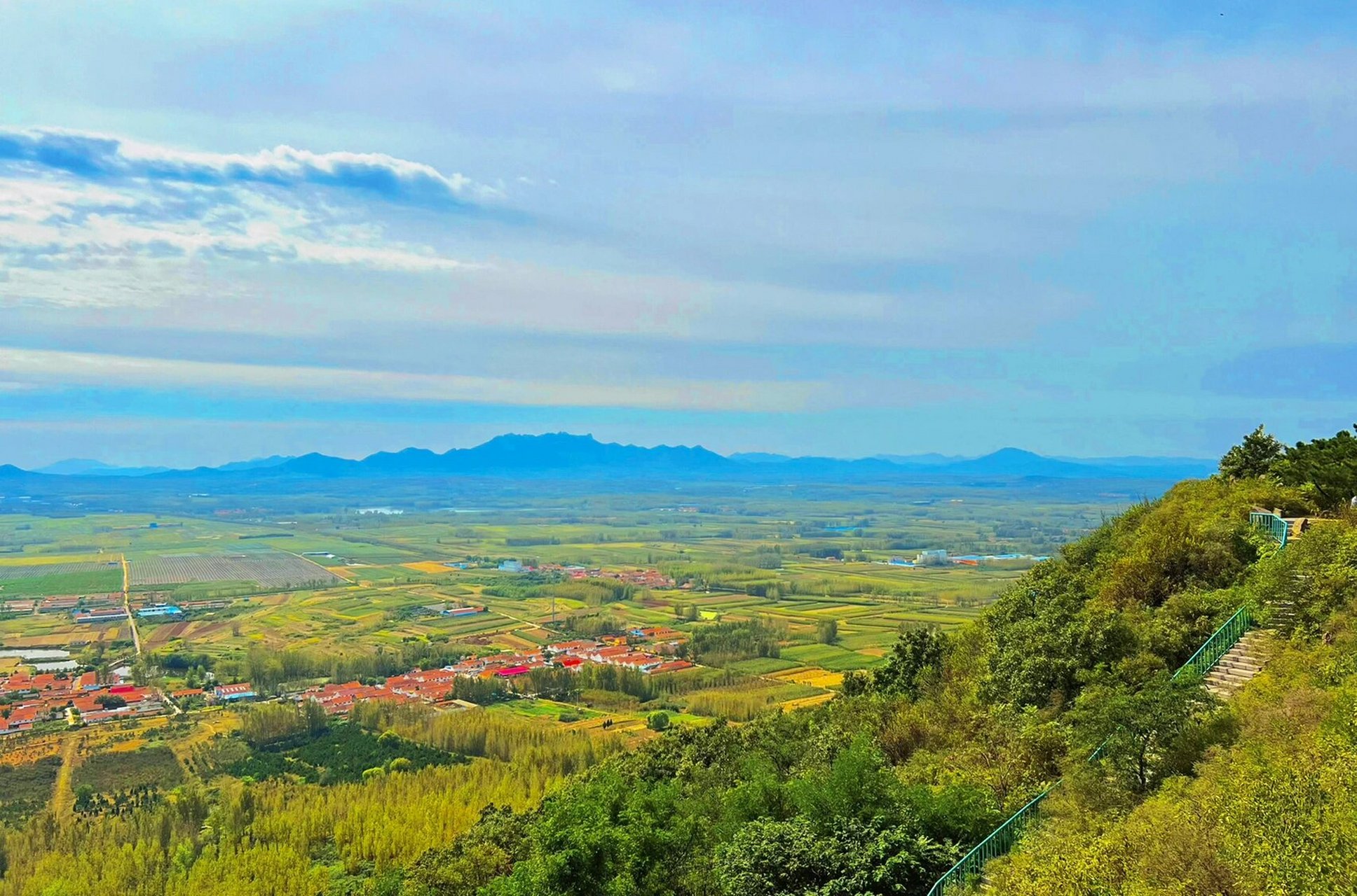 常山风景区 位于诸城市区南部的一座山,常山.