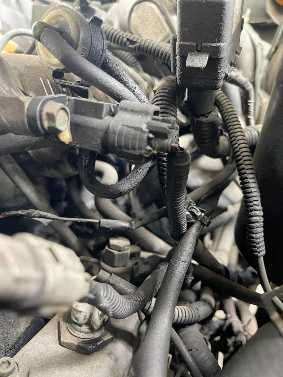 丰田霸道1kz柴油霸道3400整车拆,发动机极品货,着火状态,发动机整机