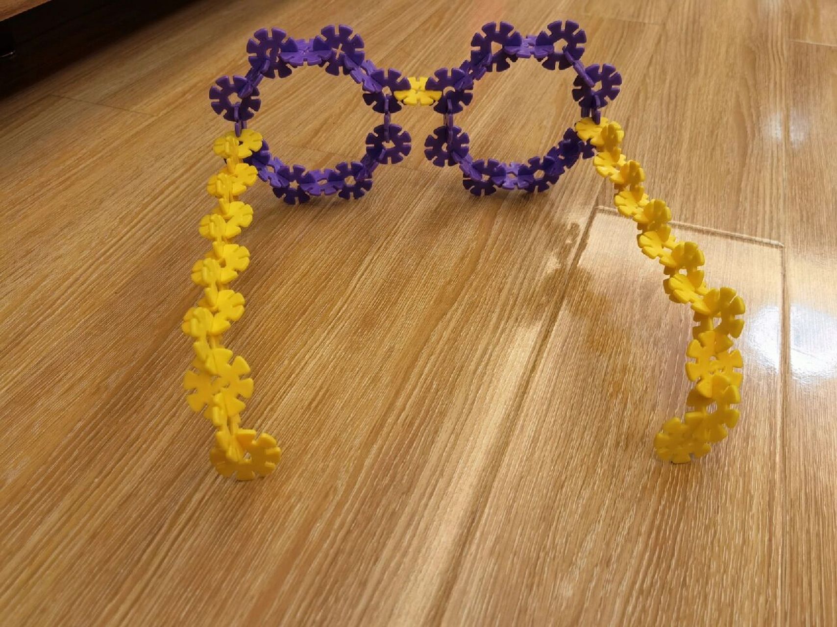 雪花片制作眼镜 太惟妙惟肖了 这个眼镜可以给奥特曼带了哈哈.