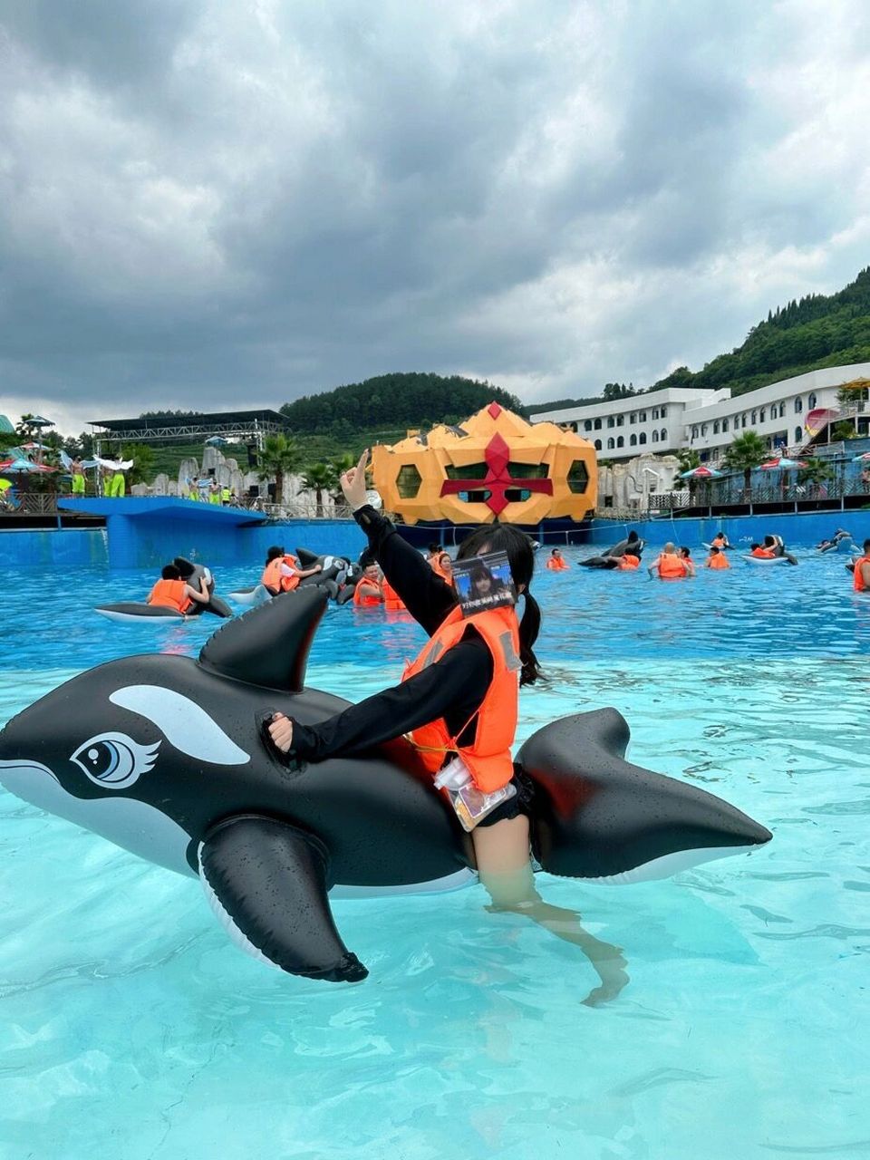 快来玩水 南江水上欢乐谷重新装修啦92  水很干净!快点来玩!