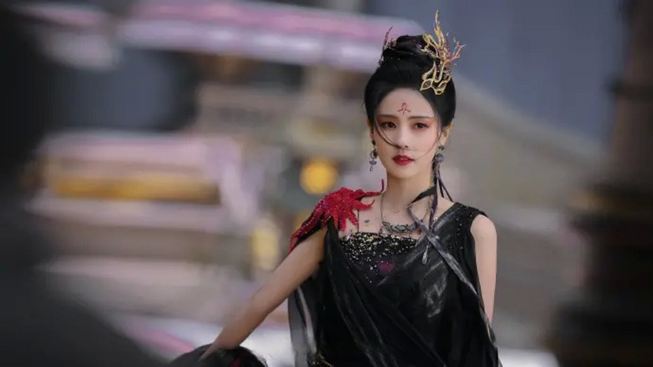 《长月烬明》桑酒入魔限定皮肤. 为什么说是限定皮肤?因为桑酒入魔这