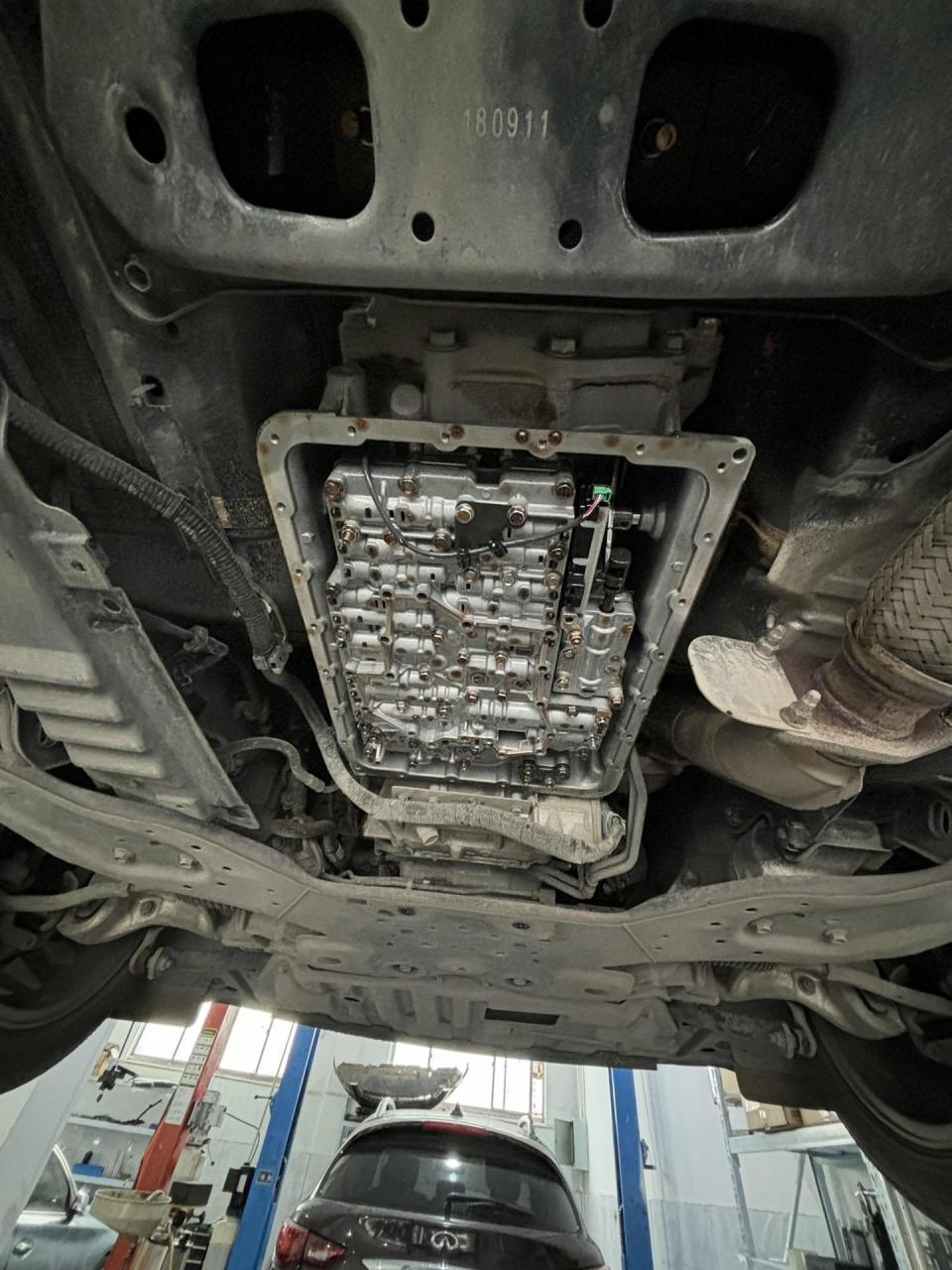 英菲尼迪q50l变速箱油更换.