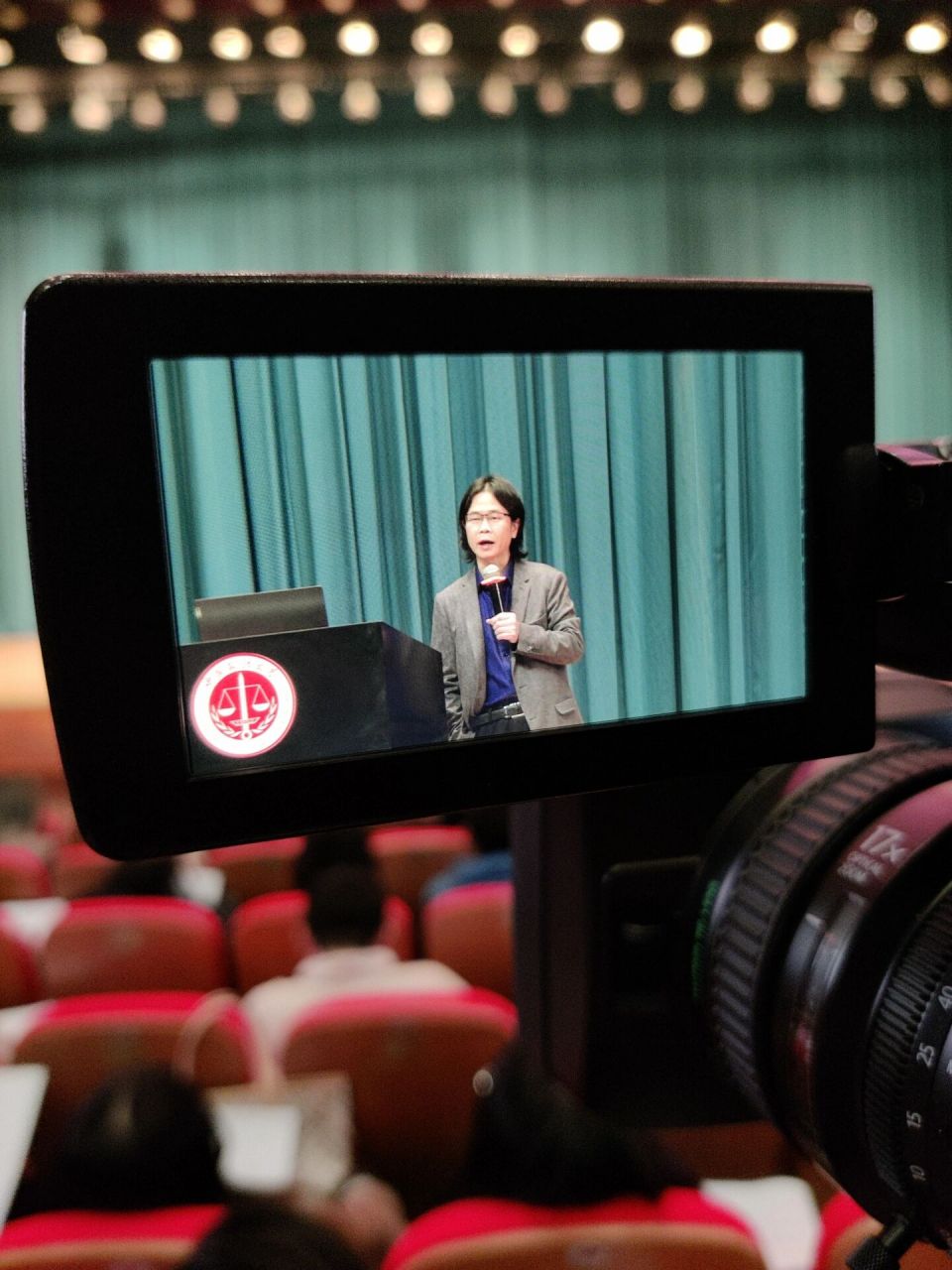 朱庆育:法大讲座爆满阶梯教室换到礼堂! 物债凭什么不二分?