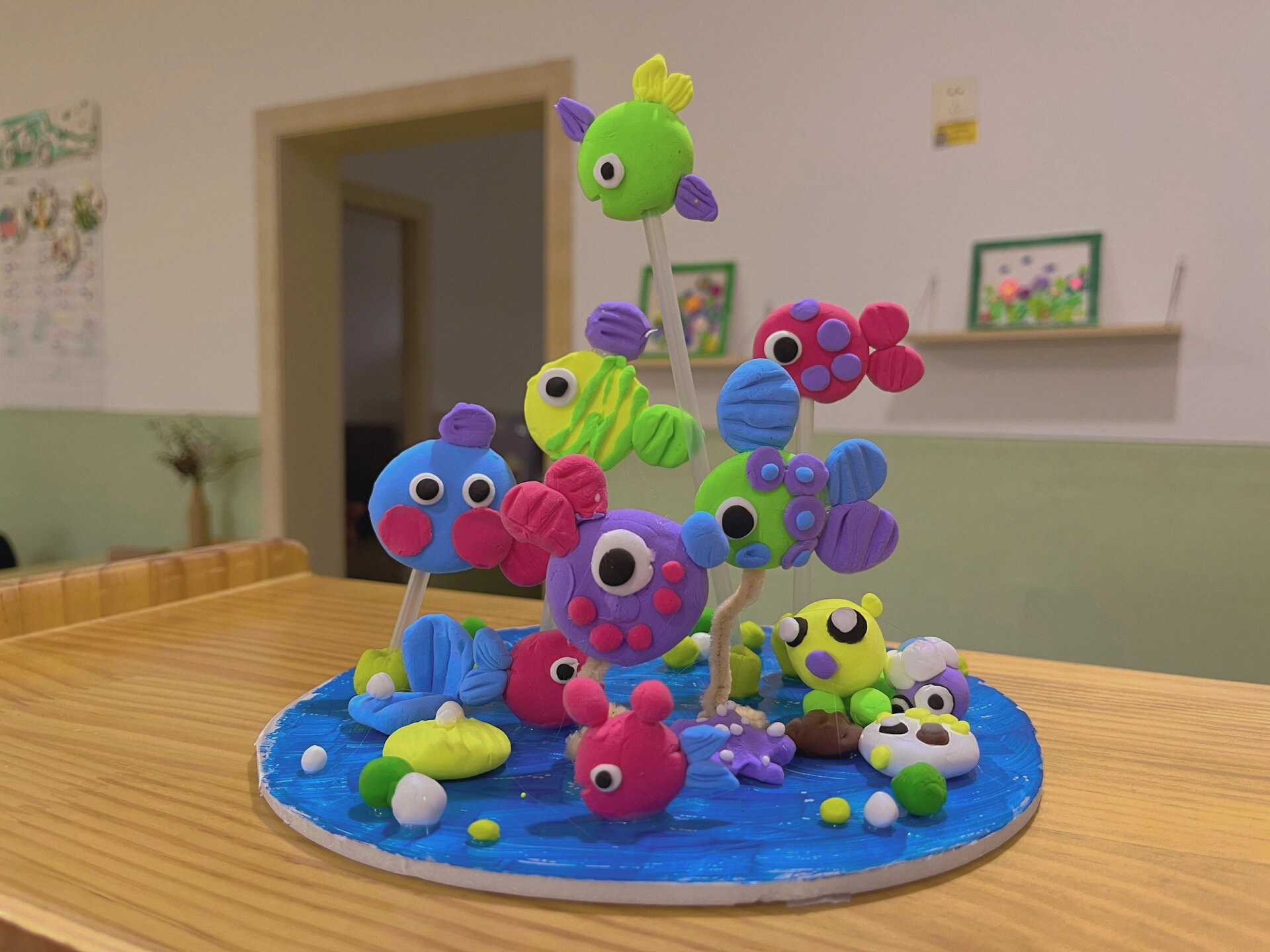 幼儿园粘土手工小作品