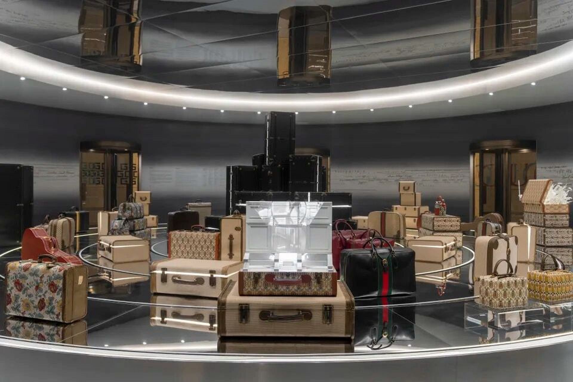 上海西岸开展将举行「gucci cosmos」沉浸式展 为了展示 gucci 102 年