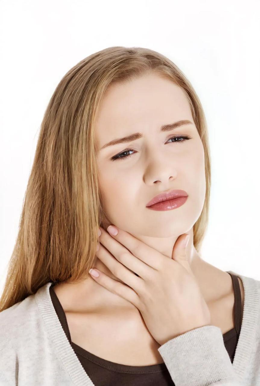 第一天晚上嗓子忽然一阵干痒,咳嗽,赶紧开始喝板蓝根,第二天几好换