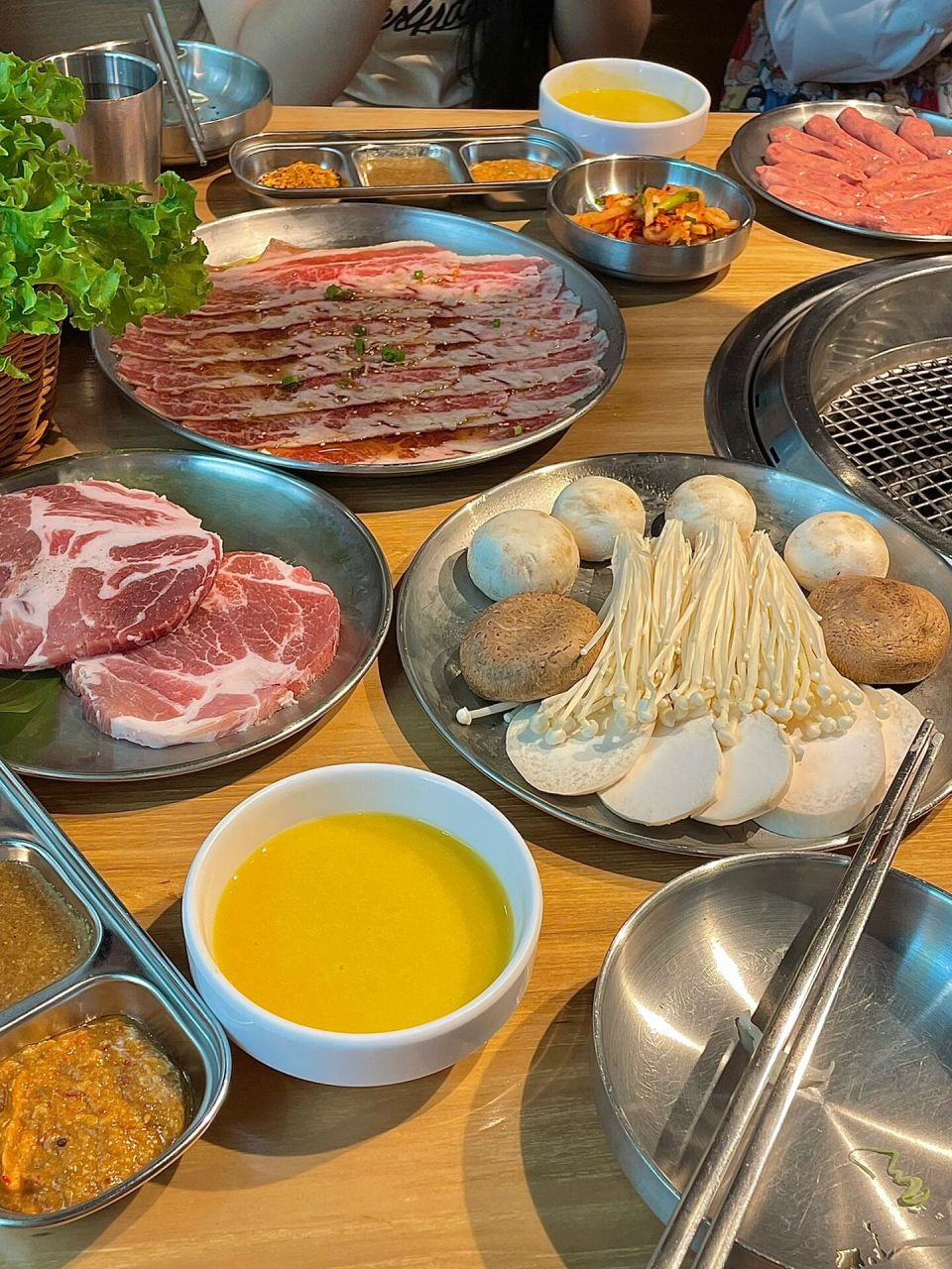 聊城美食2～ 图16615到36615:万达广场四楼的鹿原家烤肉 我们