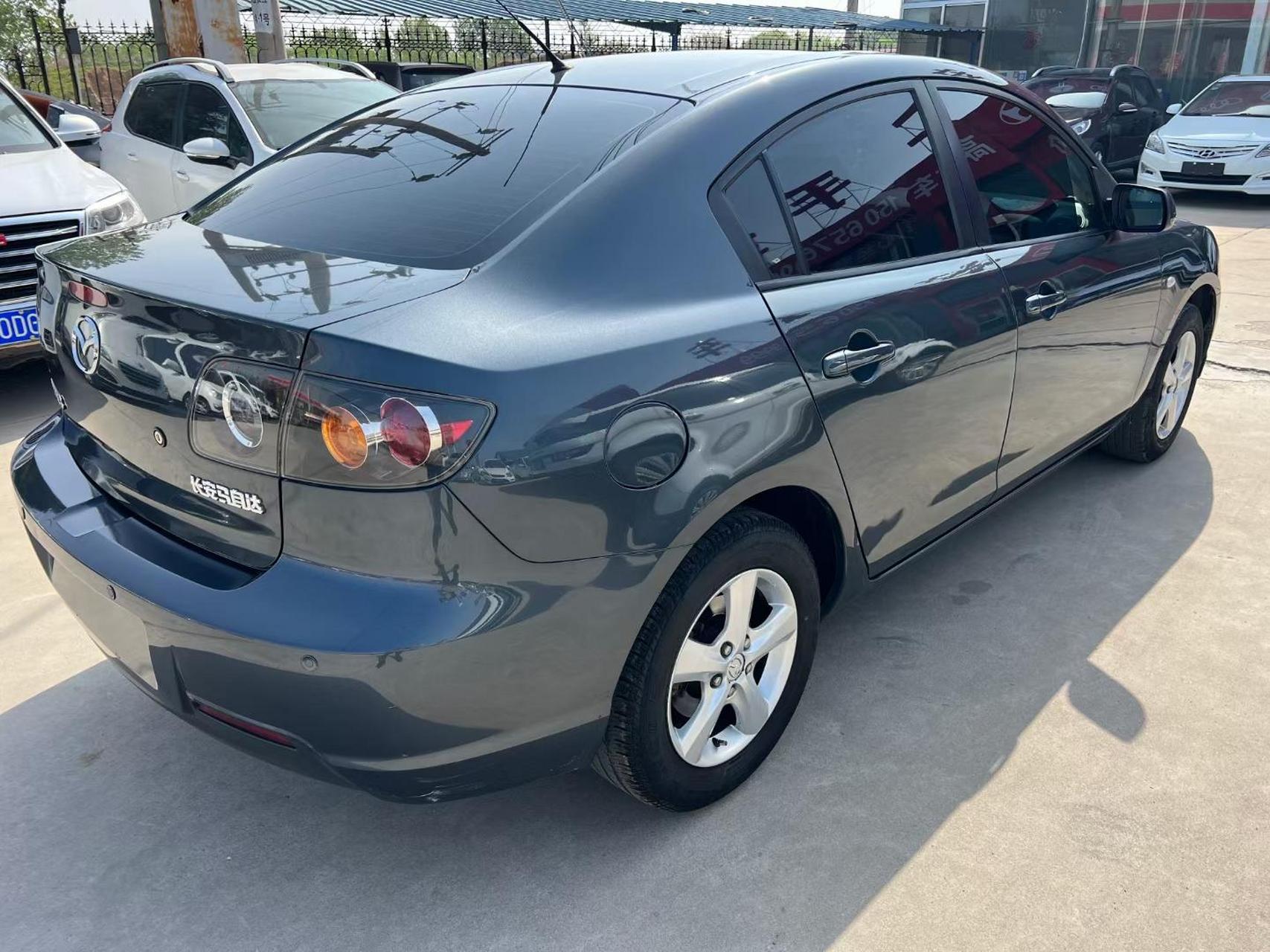 2011年马自达马三,手动挡1.