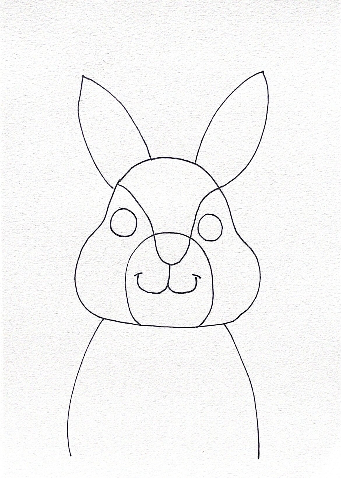 超级简单的小兔子,特别适合初学的宝宝们呀,一起来画画吧
