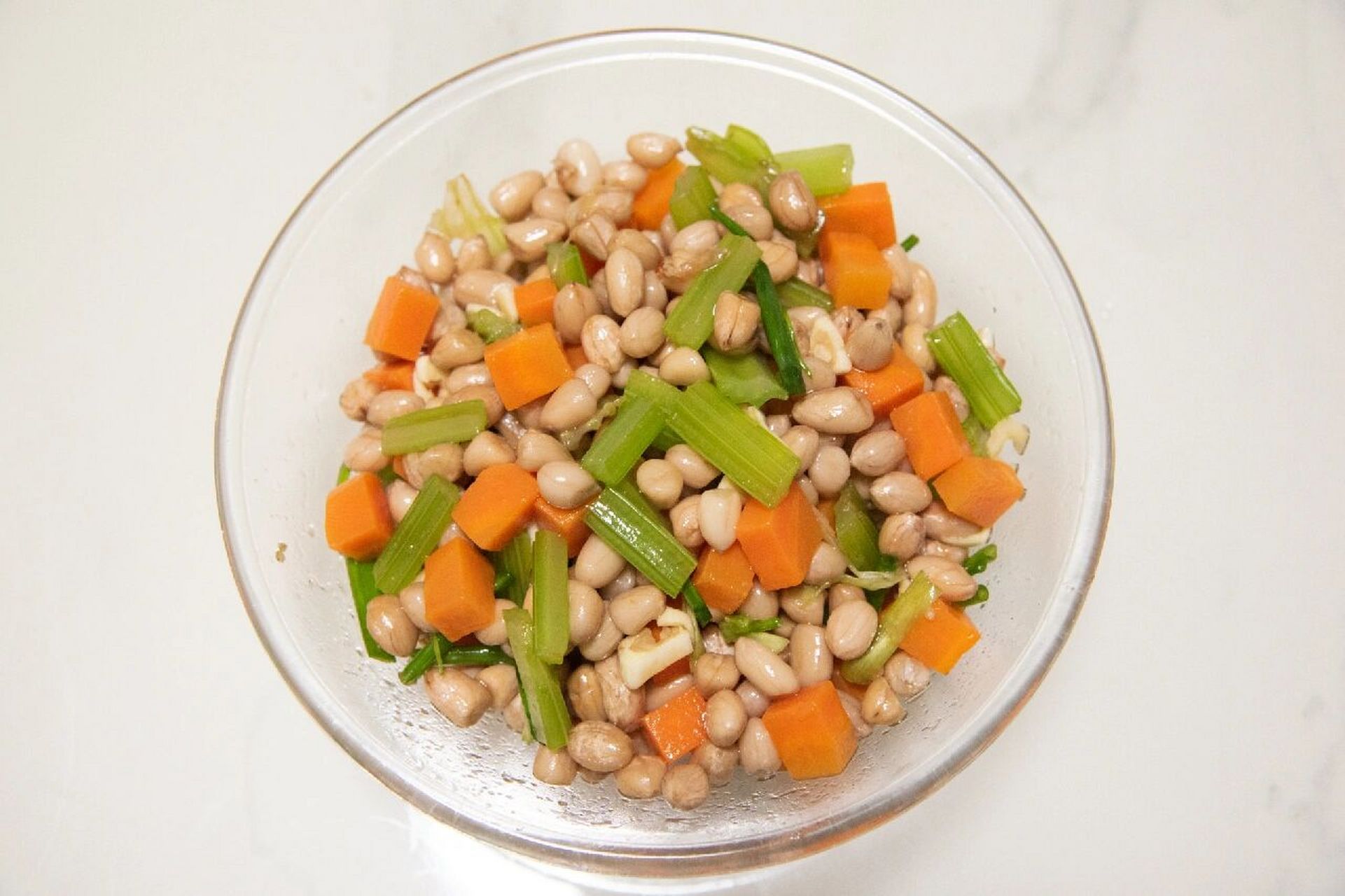 家常拌菜凉拌花生米—清脆爽口又开胃 如果已经吃腻了炒菜,不妨来试试