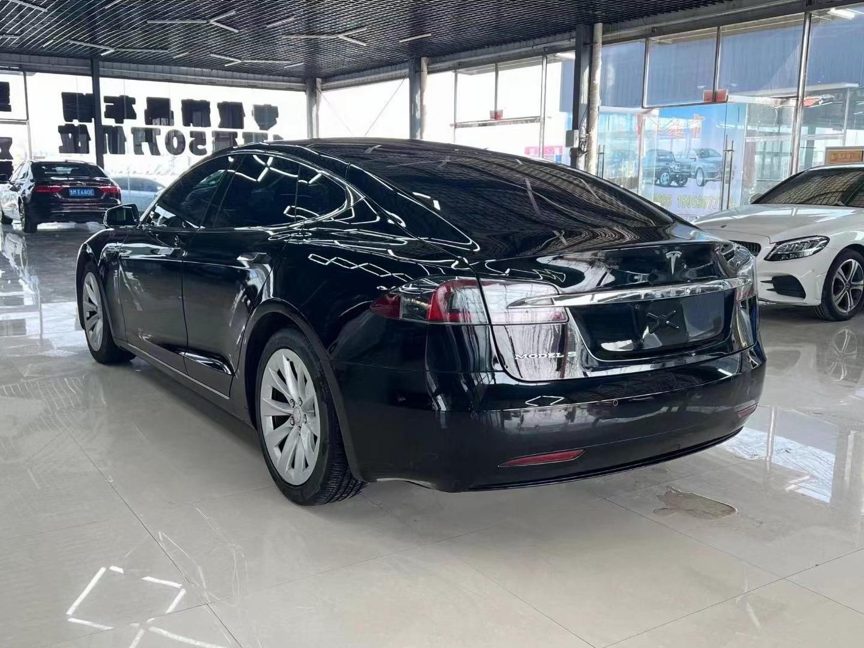 特斯拉modelys 到店17年特斯拉毛豆s 裸车70多万 续航400公里 特斯拉