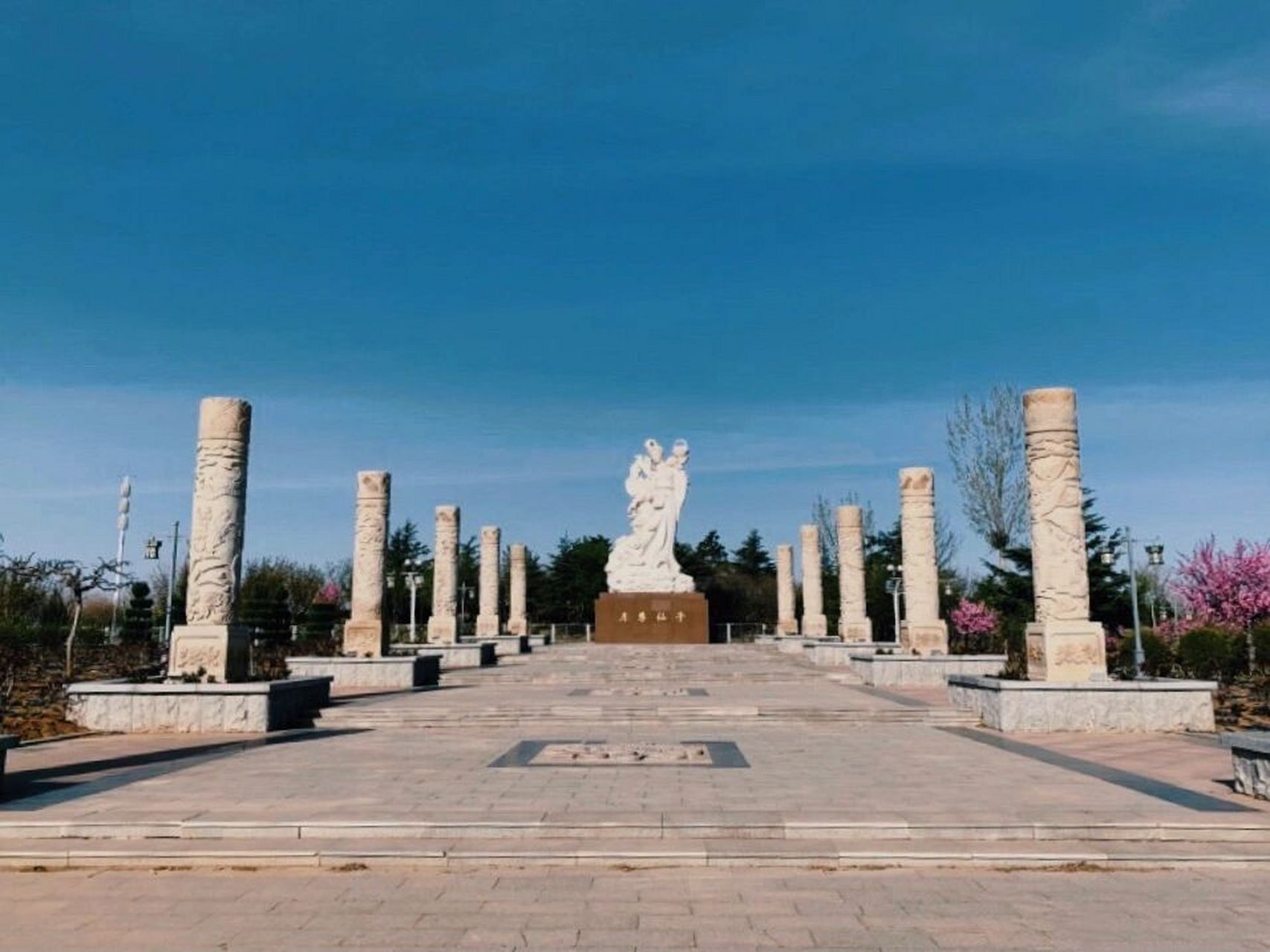 【莱呀～ 来莱州玩点什么吧】 莱州的地理位置位于山东省烟台市西部