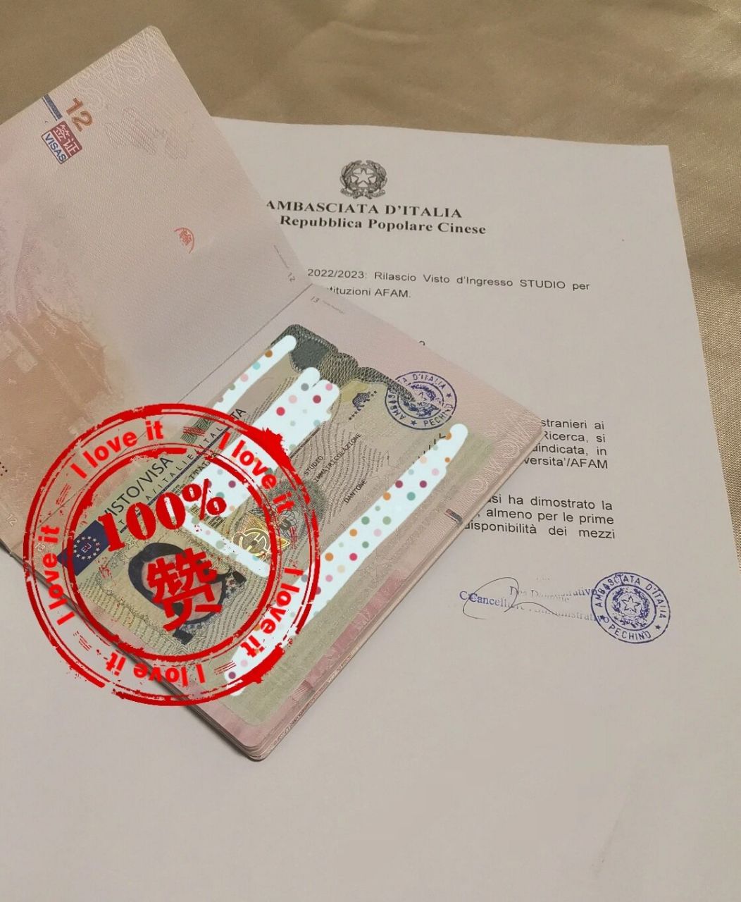 我对意大利签证材料列表的感觉全程就是"是不是还有什么潜规则等着我"