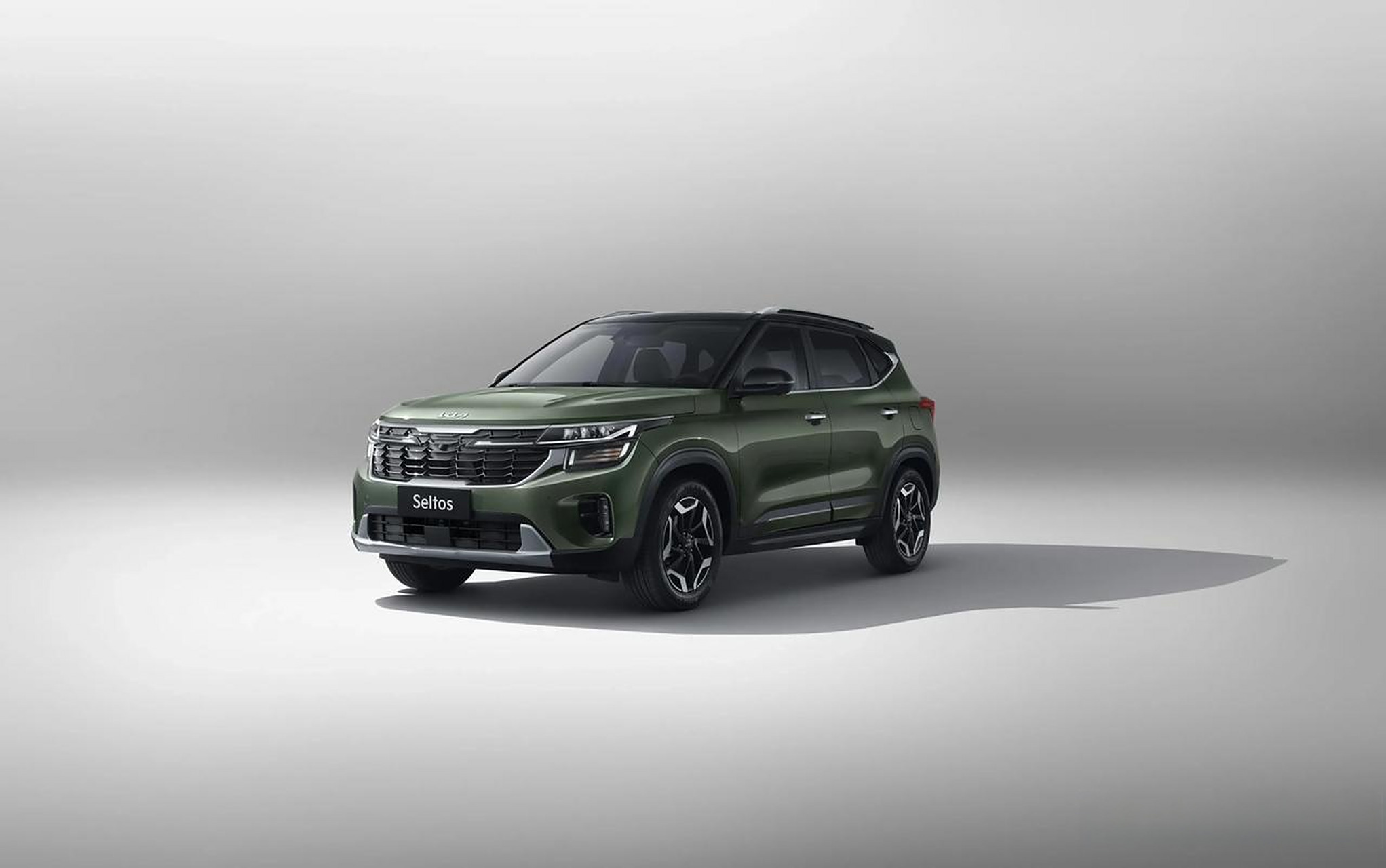 包括之前的狮铂拓界和现在的赛图斯,起亚现在命名要全球统一命名,所以