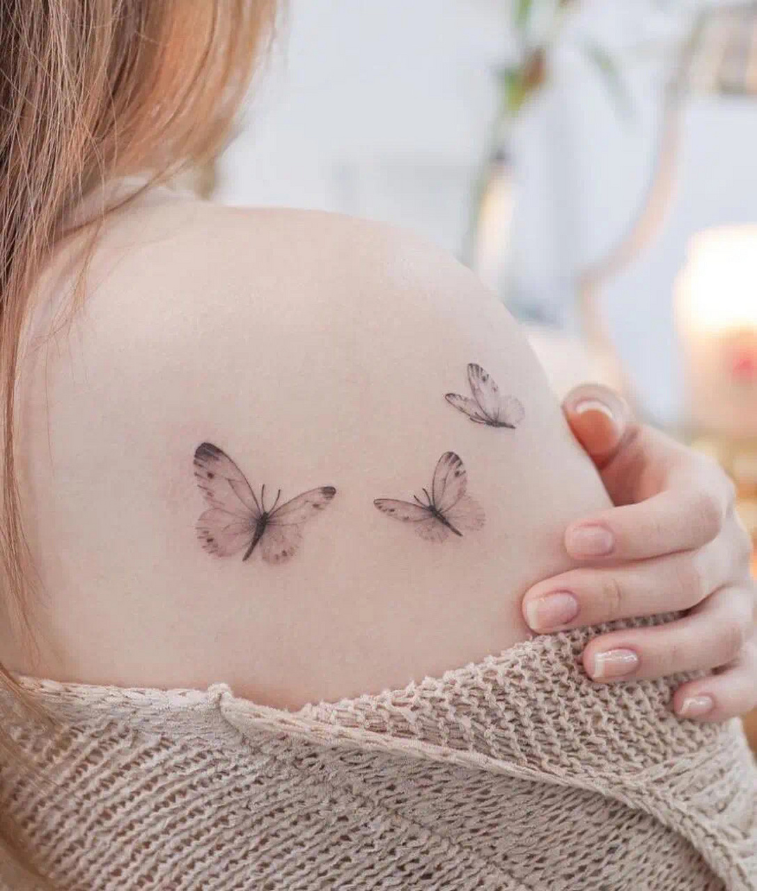 夏日漏肩的小心机 适合女生的后背脊骨纹身素材合集