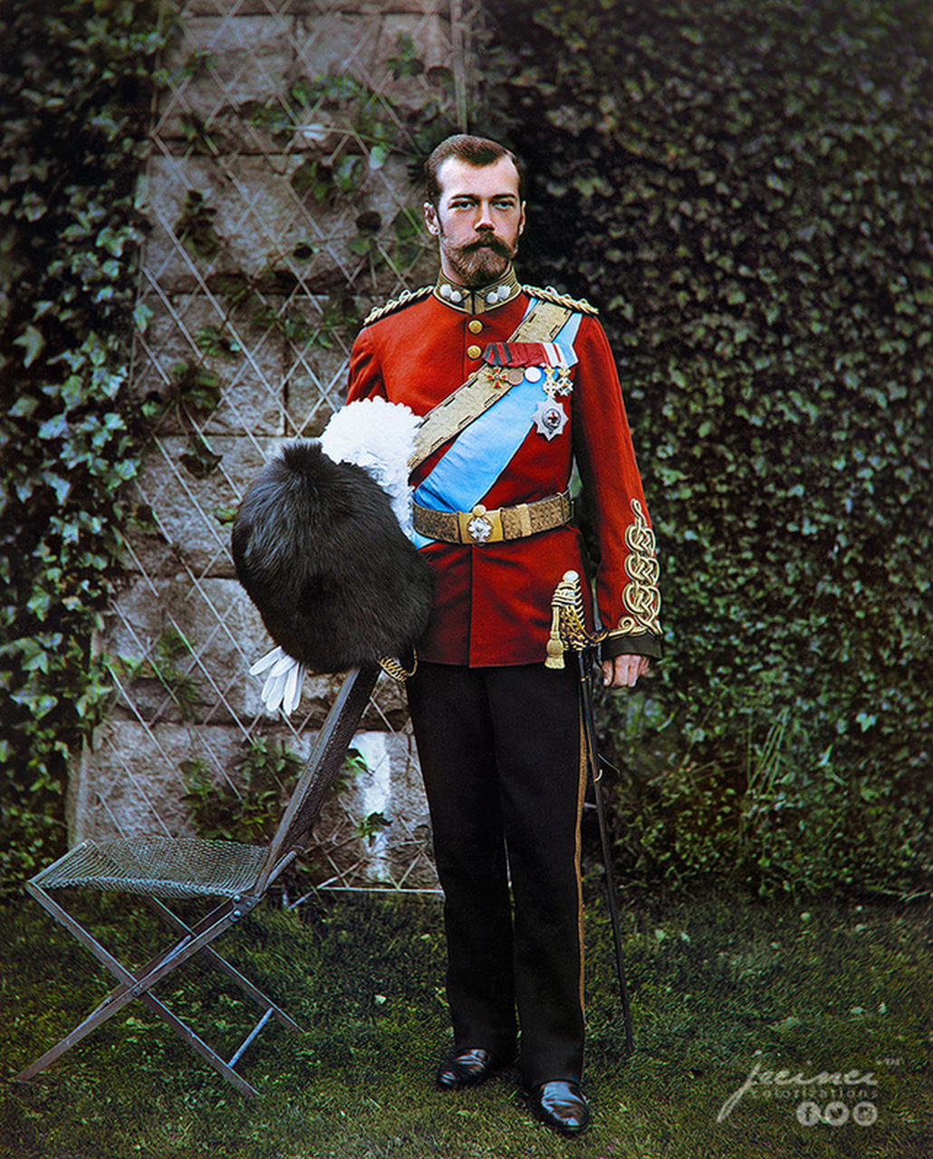 老照片:沙皇定做的皇家苏格兰龙骑兵礼服 历史上,欧洲不少王室成员