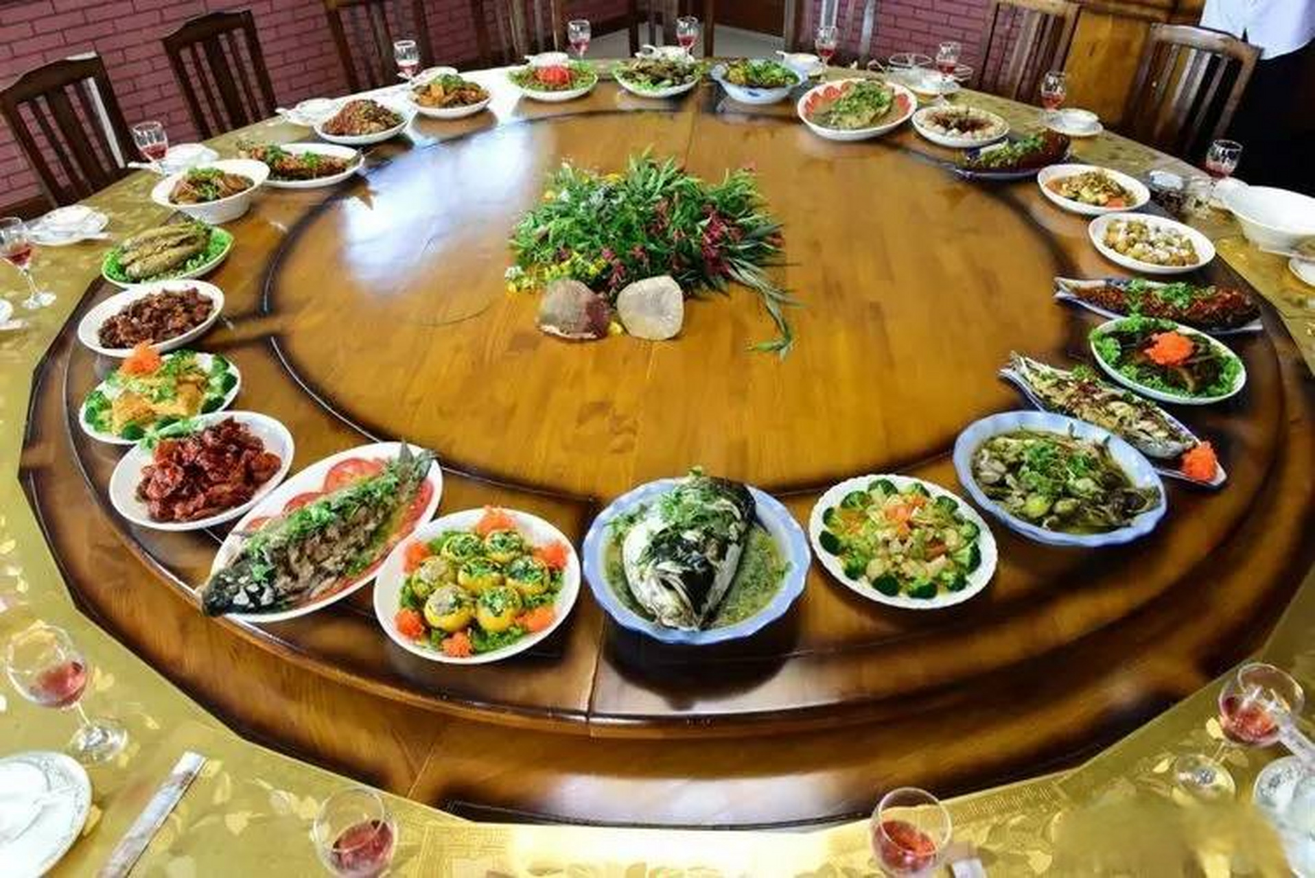 美味辽宁等您来##美好辽宁欢迎您# 阜新彰武沙泉鱼宴