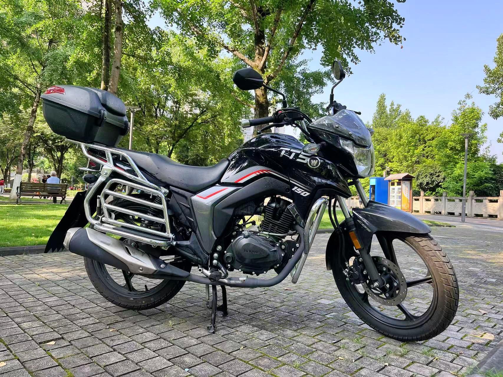 已售出,24上牌豪爵dks150摩托车,带大翻版货架,尾箱,保险杠,手续全齐.