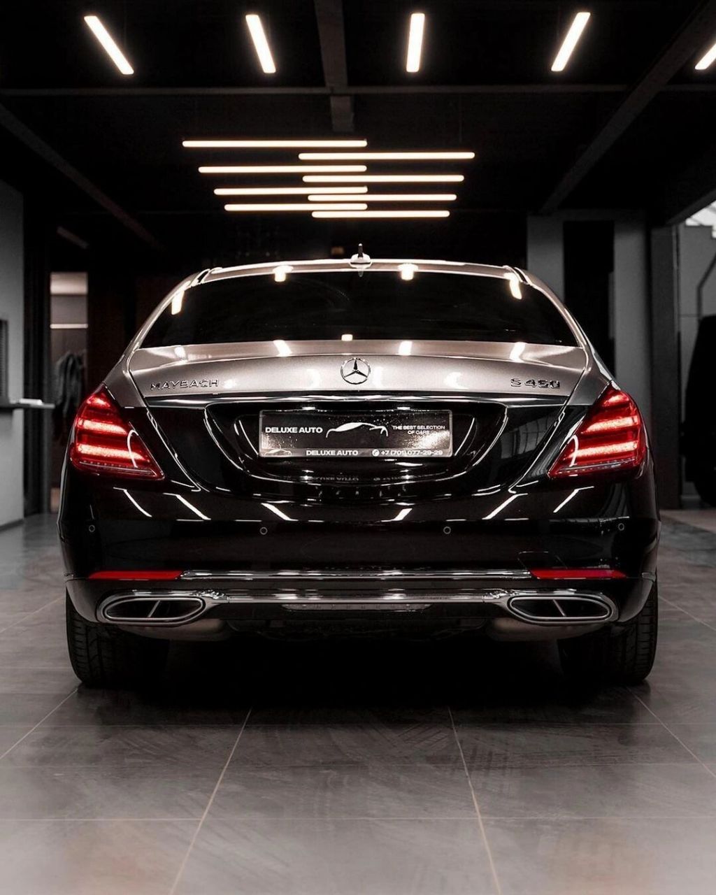 奔驰迈巴赫s450 黑银双拼 #迈巴赫s450# #汽车分享# #奔驰s级# #奔驰