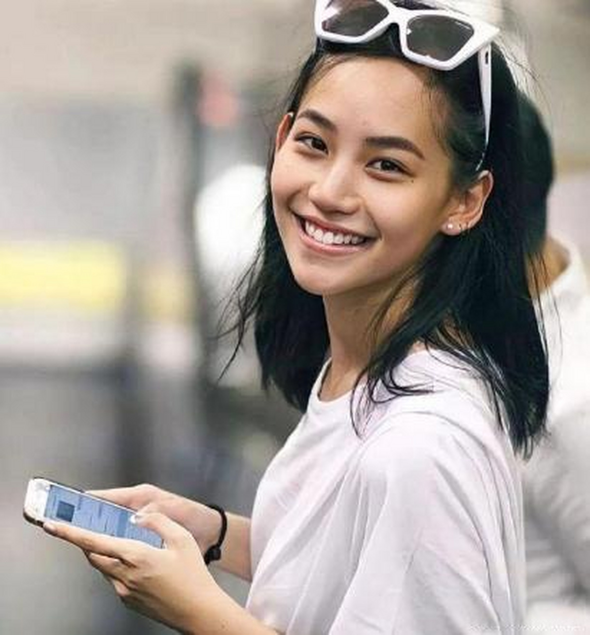 3月7日,泰星kitty登上热搜,她曾饰演过泰剧《禁忌女孩》中的娜诺医乔