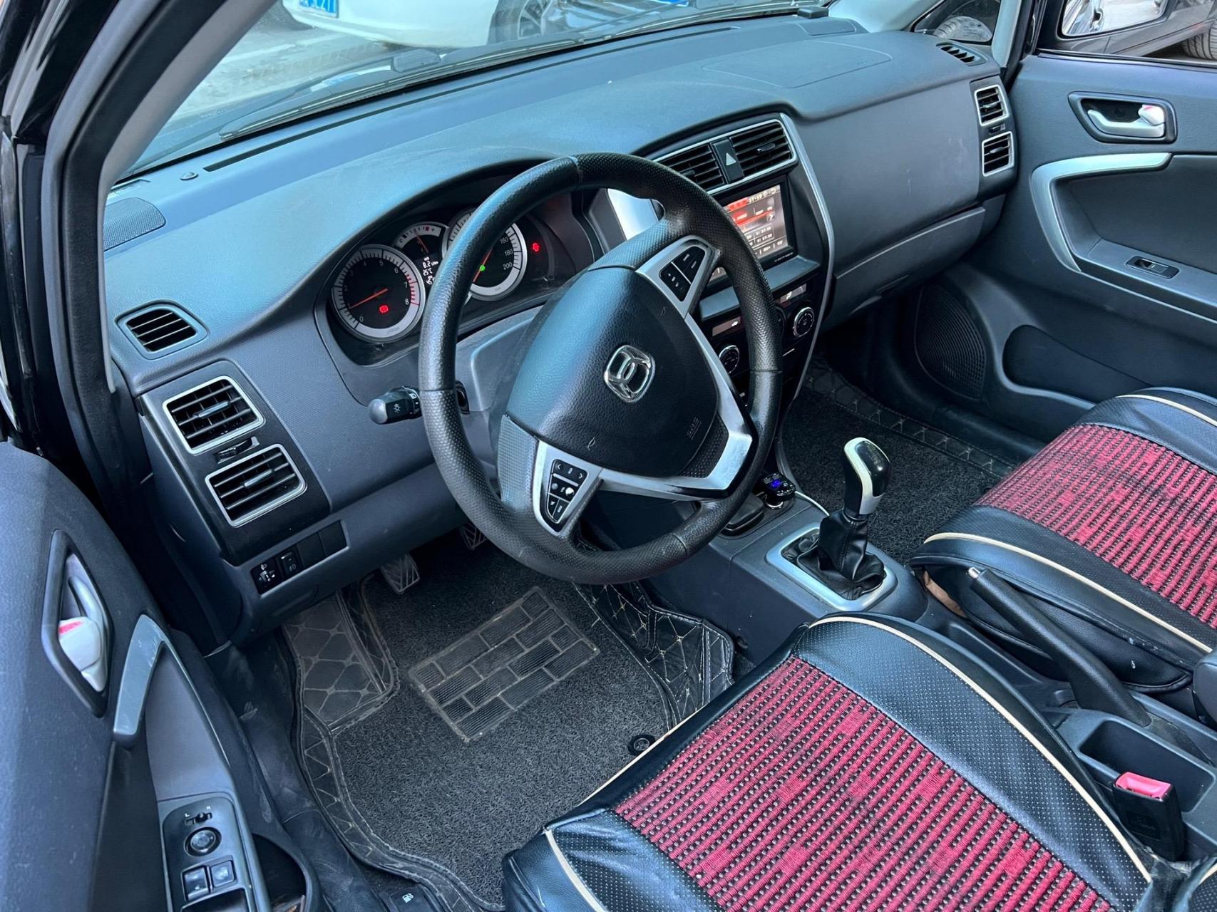 2016年6月昌河利亚纳a6两厢手动.