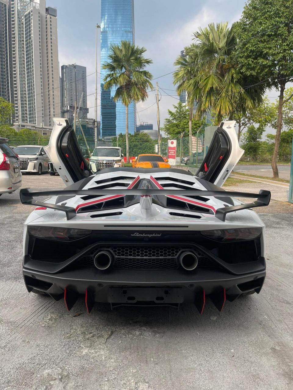 现货兰博基尼大牛sv勾97.