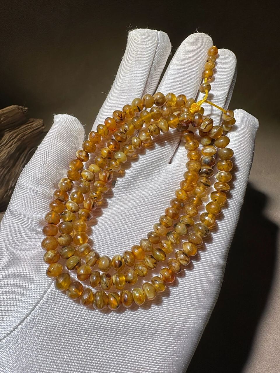 抚顺琥珀中独特的琥珀品质-蜜蜡 抚顺琥珀蜜蜡,金沙蜡又名水蜡,蜡色金