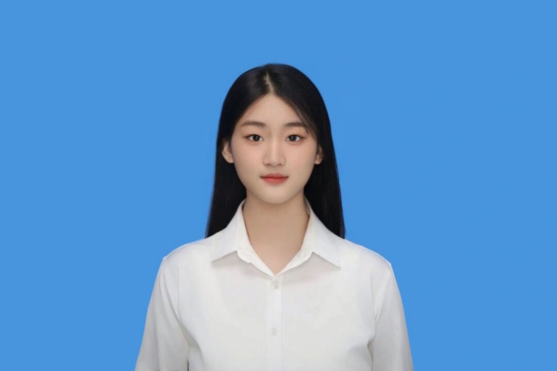 证件照# #女生证件照# 证件照中的刘海一直都是女士非常烦恼的翁忖