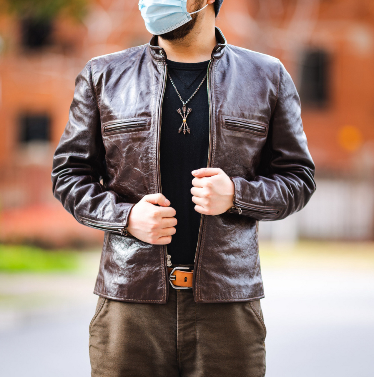 wear a leather jacket and get immunity6015 穿上皮衣,咔叽护体