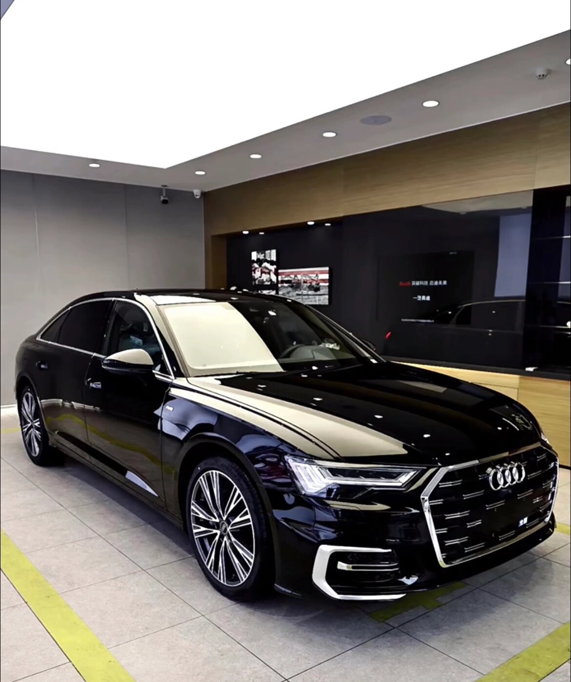 奥迪a6l 45quattro四驱 818好日子喜提夸戳a6子9845quattro四驱