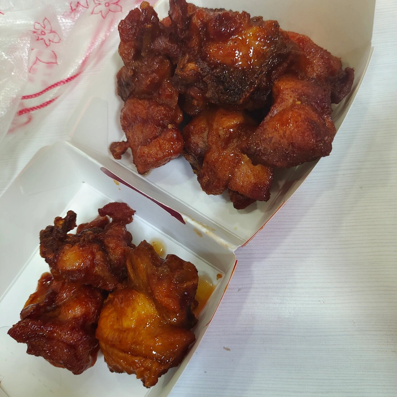 华莱士辣子鸡块份量真的比以前多很多 也没有涨价,虽然一直都是十块钱