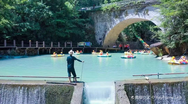 文成九溪欢乐谷,漂流避暑好去处
