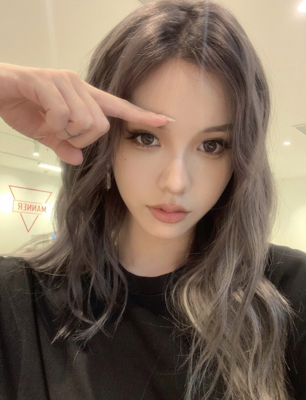 欧美混血发色推荐2021超火混血感发 沙滩卷～超显白超气质 春夏发色