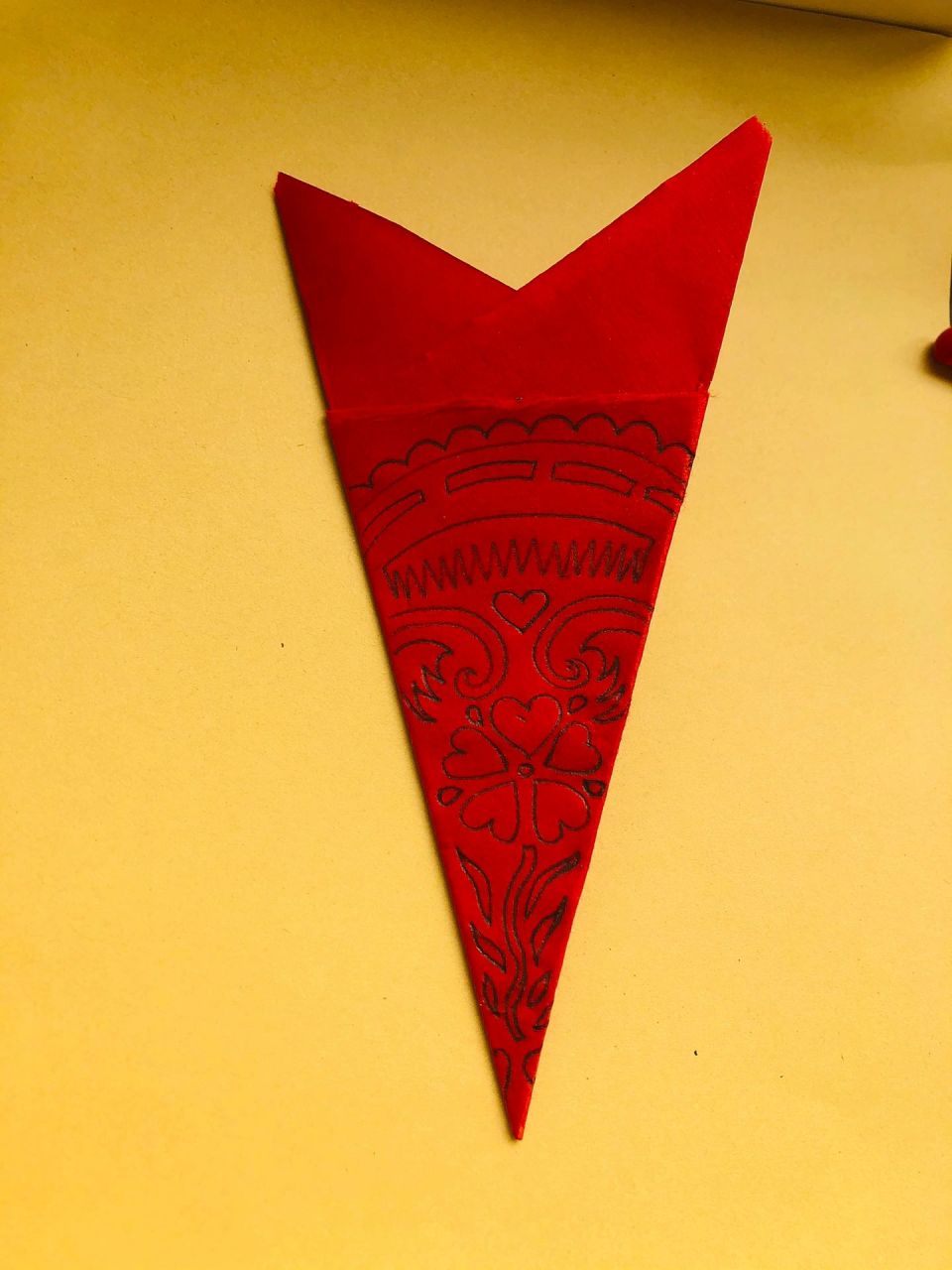 原创剪纸窗花一六折团花教程 原创剪纸窗花一六折团花教程