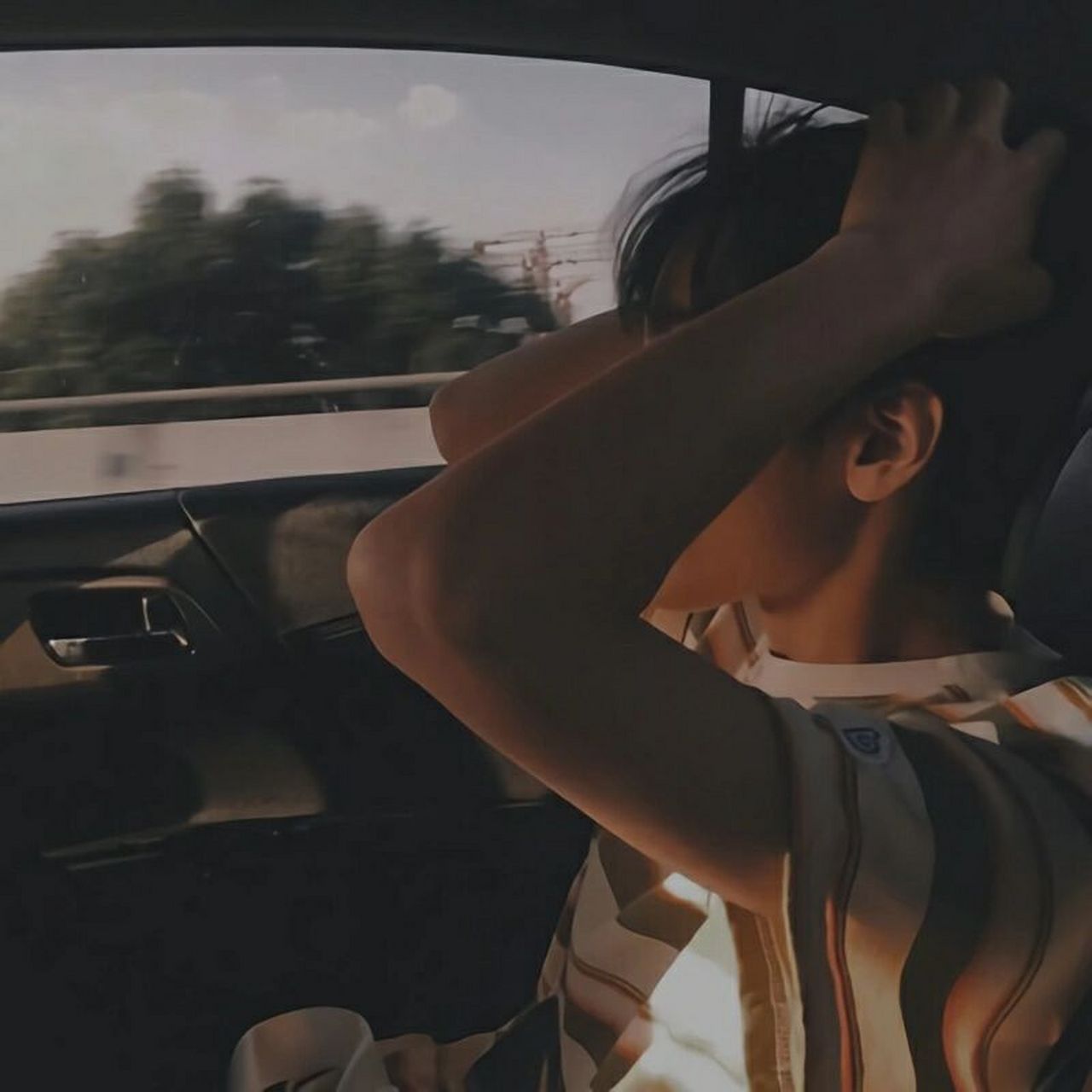 真人男生不露脸头像  私信可取原图