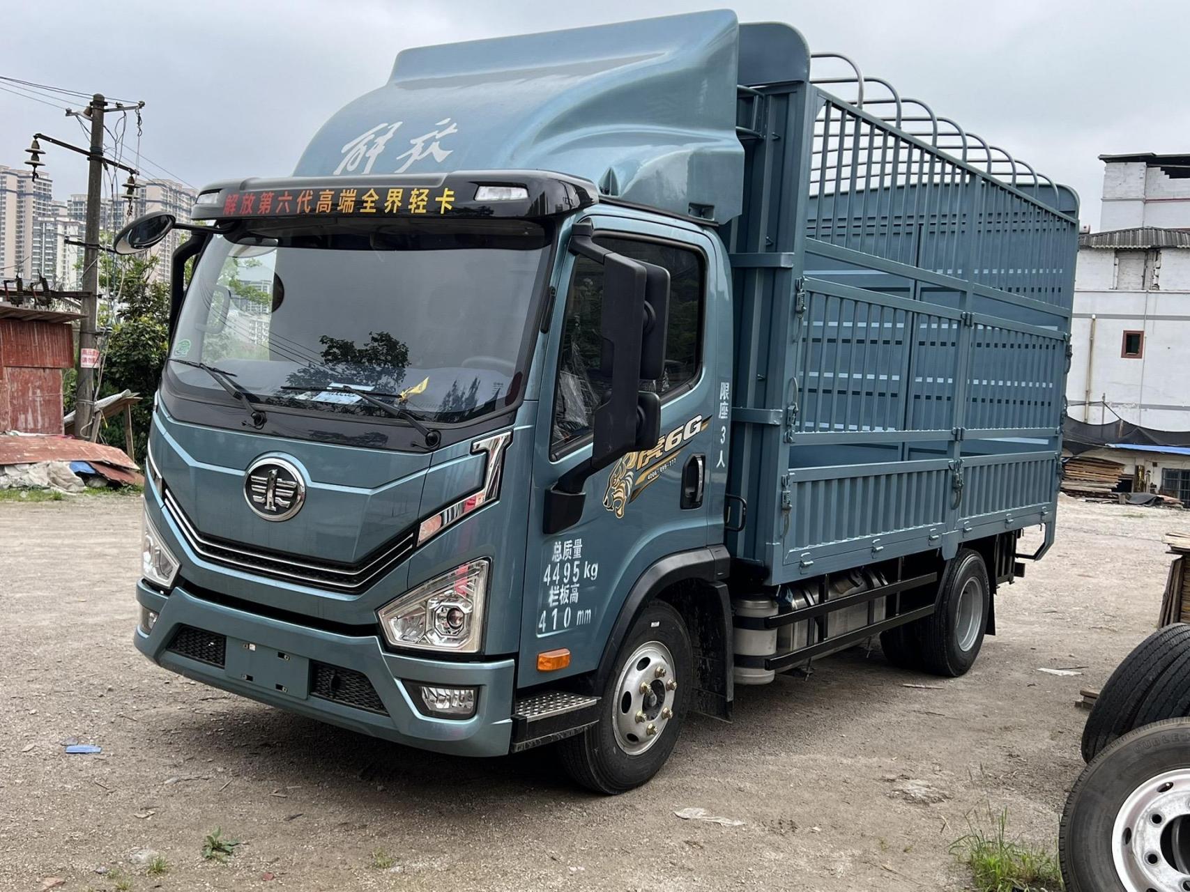 解放虎6g,个人感觉是解放颜值最高一台车,可能也是轻卡界最好看的一辆