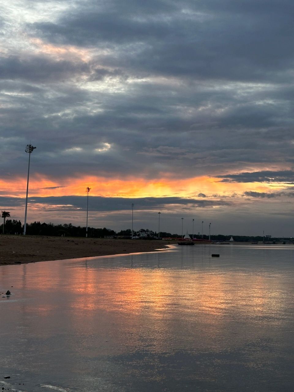 96锦州丨不止有烧烤丨9215白沙湾海滩 「9215」 周末出行的