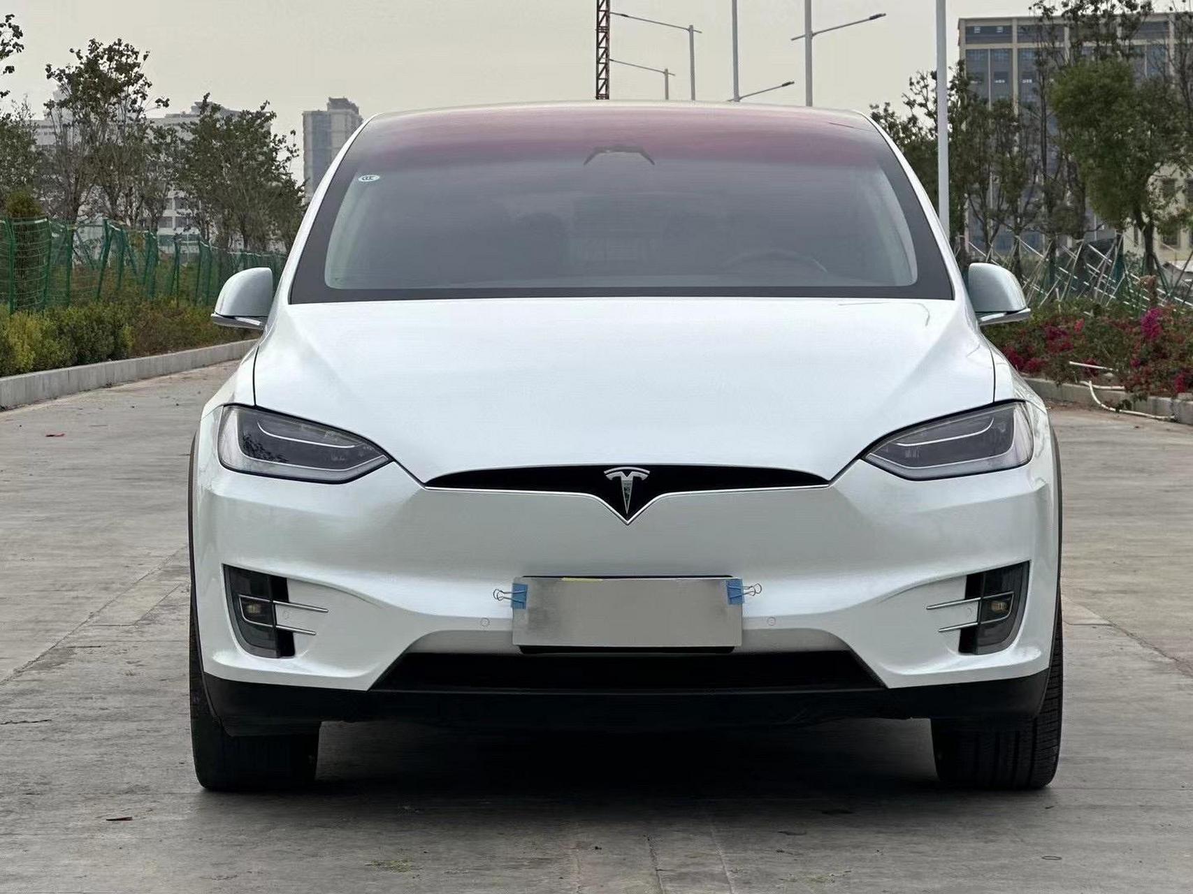 准19年特斯拉model x   75d 续航:406 km 里程:5万公里 一手车   原版