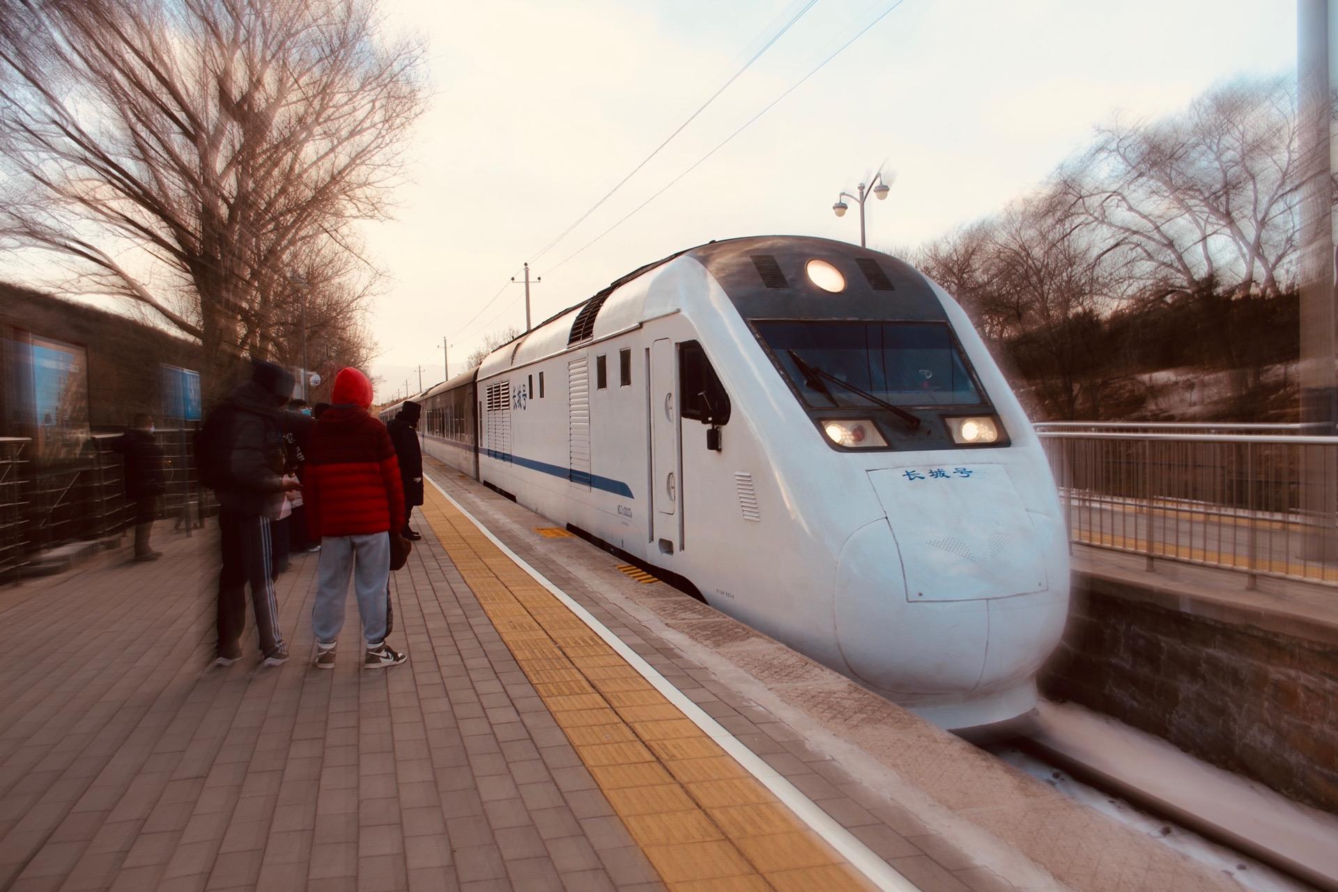 和谐长城号内燃动车组,简称:和谐长城号(现名为长城号),型号为ndj3(内