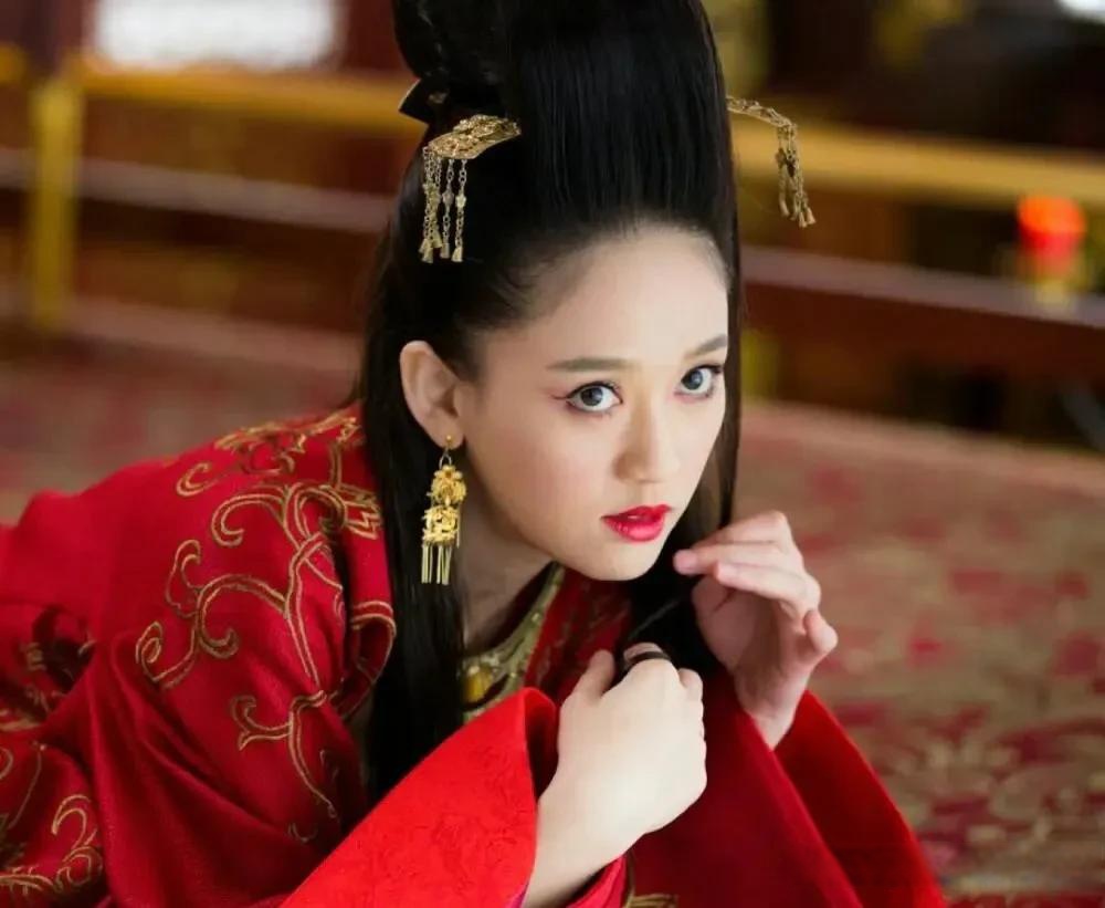 陈乔恩很爱吃各种鞭类,牛鞭,羊鞭什么的