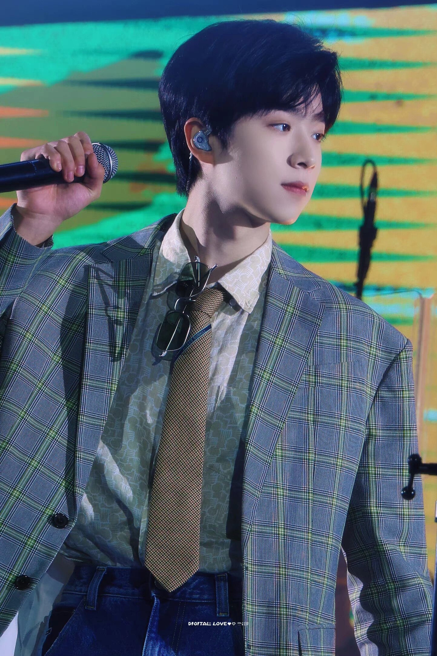 好帅!张嘉元广州巡演