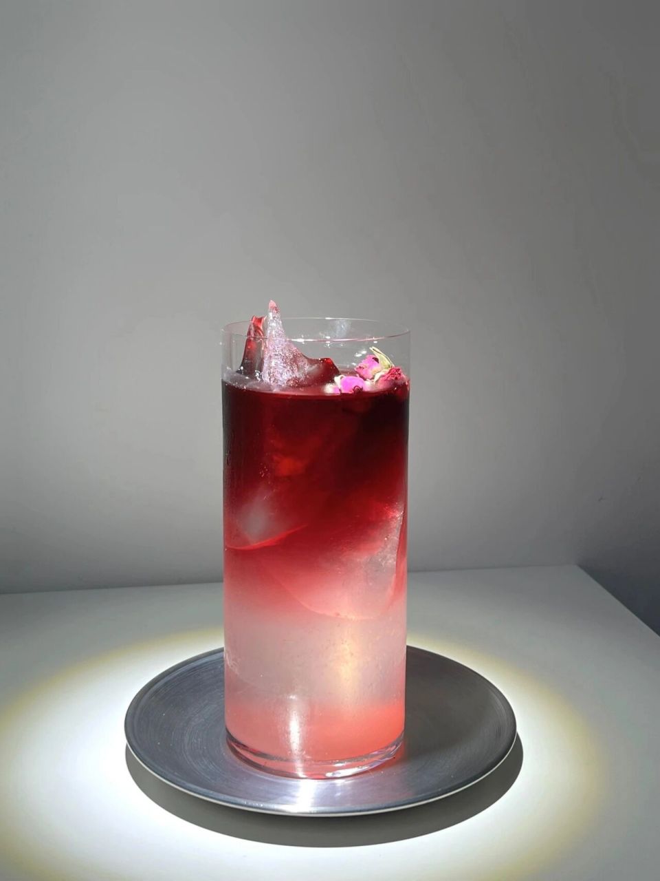 红酒鸡尾酒|blood 99 材料material: 红酒45ml或适量 西柚汁30ml或