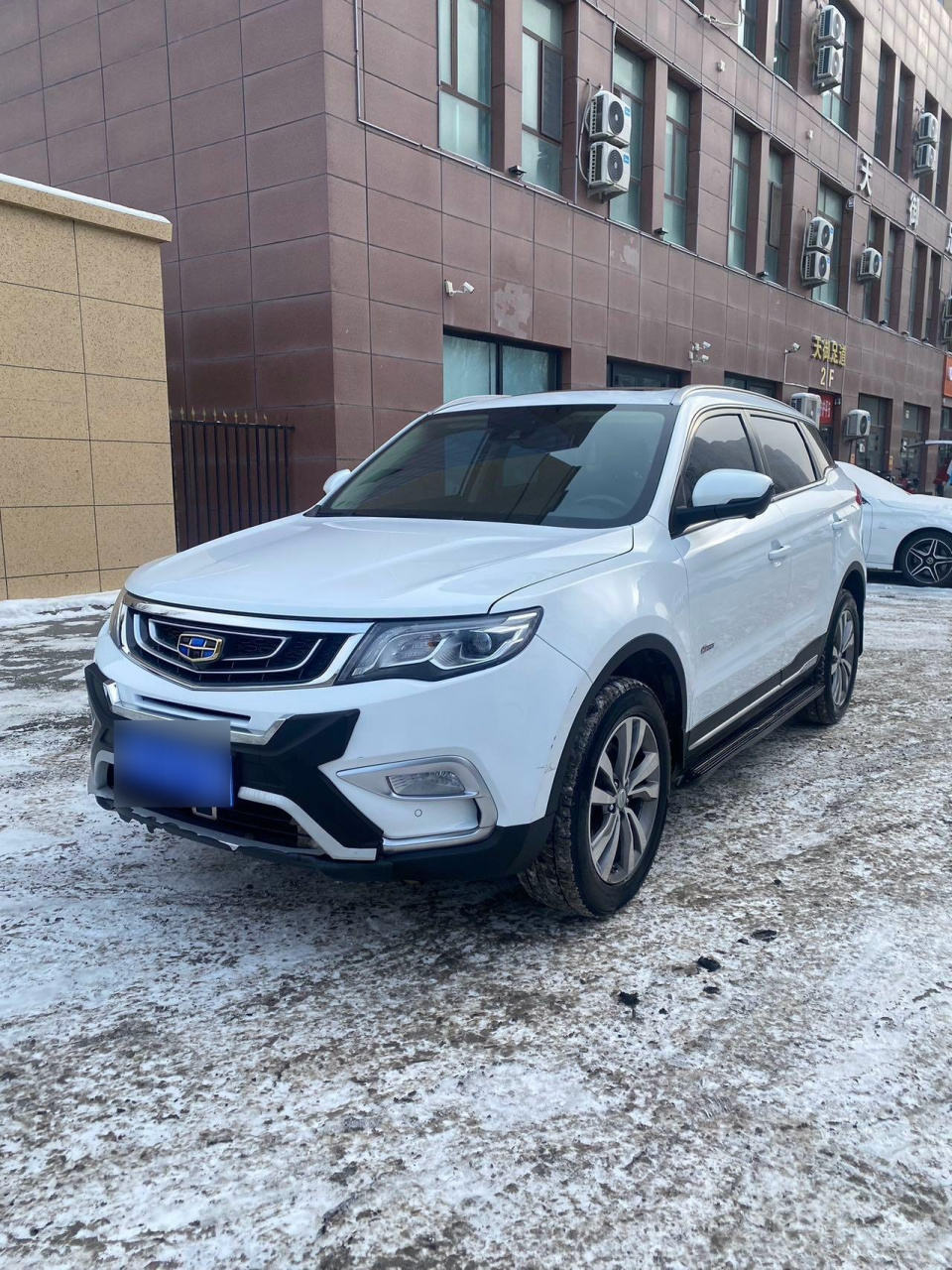 四驱顶配博越 2017年7月的吉利博越,1.