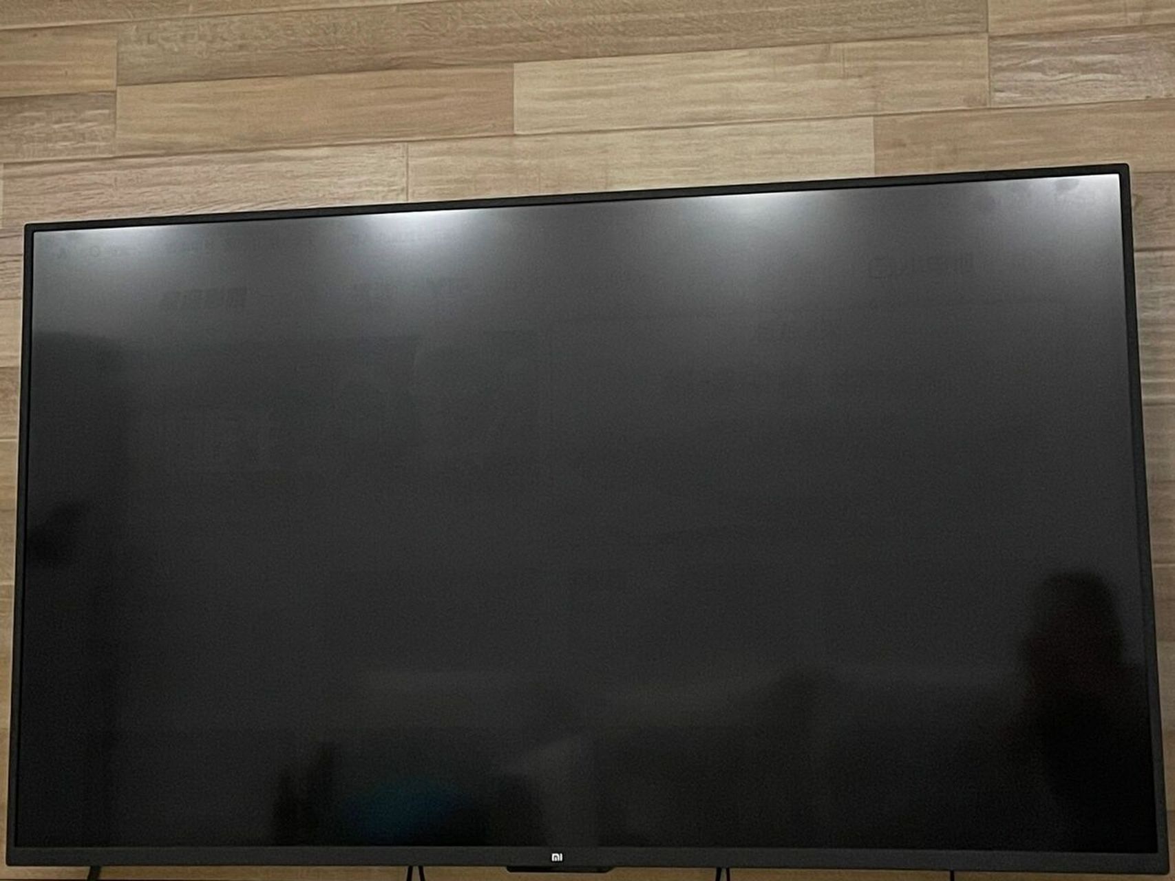 9.20日 我正一边看电视一边编辑小红书 突然 我家小米电视黑屏了 .