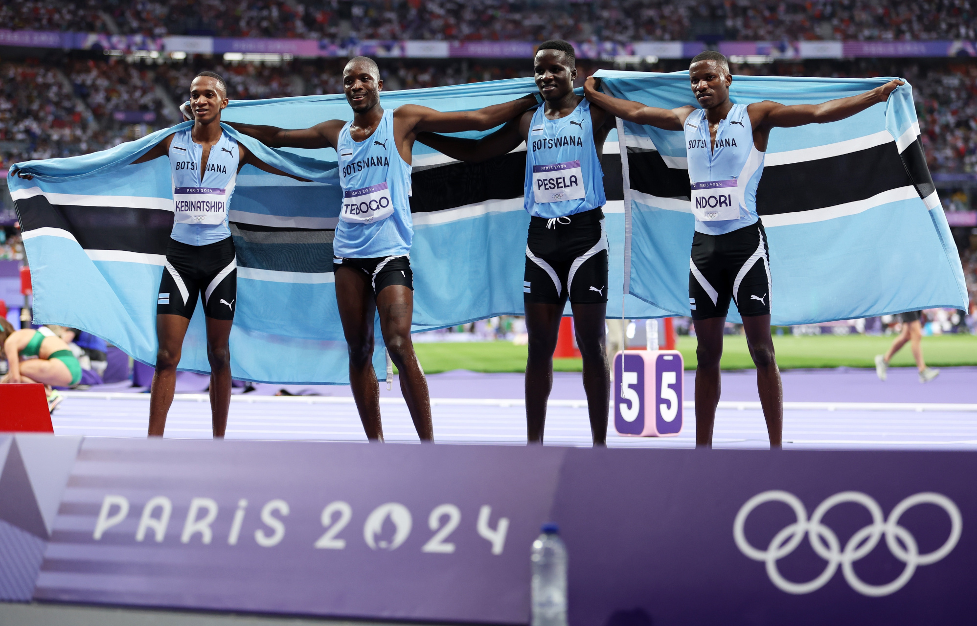 巴黎奥运会男子4x400米接力决赛(创造一项奥运纪录,两个洲纪录)前三