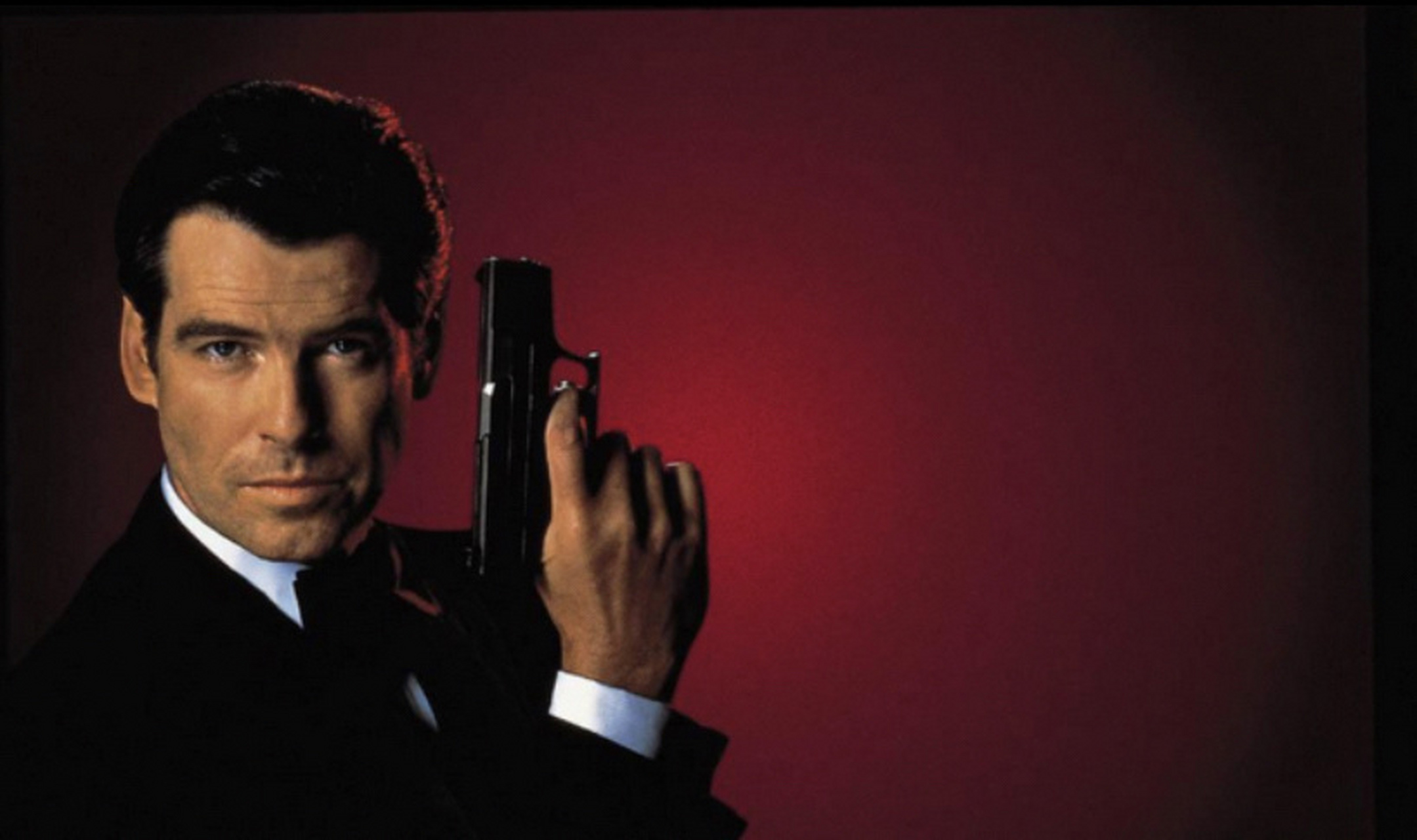 《谍影重重》 马特达蒙的经典系列,无黑科技,但是演技以及专业领域是