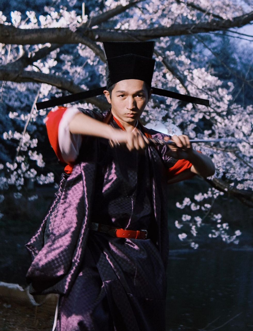 这是汉服 宋代 圆领袍 官服 紫袍93 是我们的传统服饰[太阳] 希望