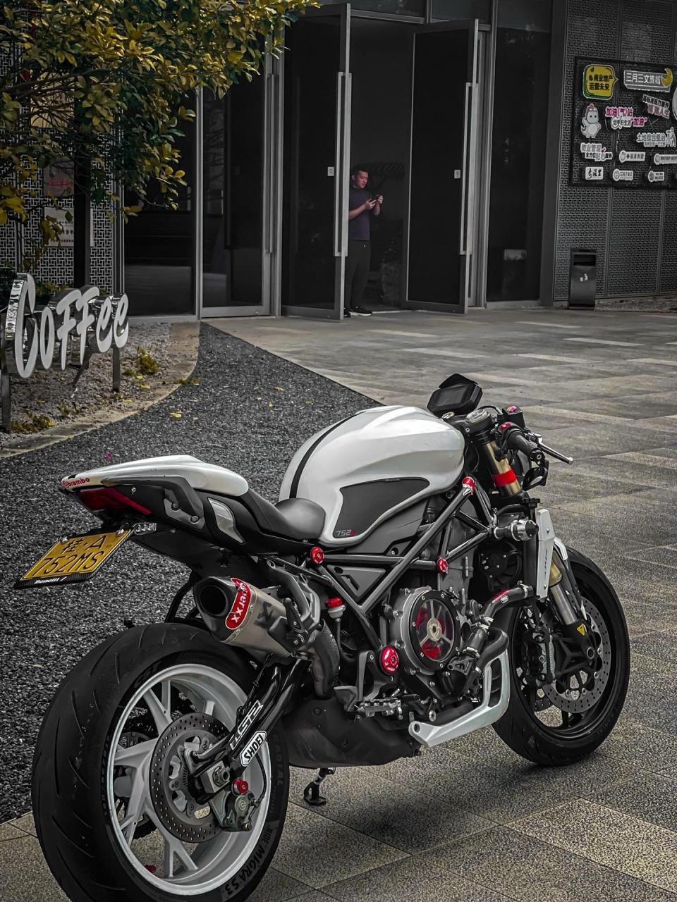 贝纳利752s 752s 摩托车 是的 我就喜欢这个  不是买不起比 05