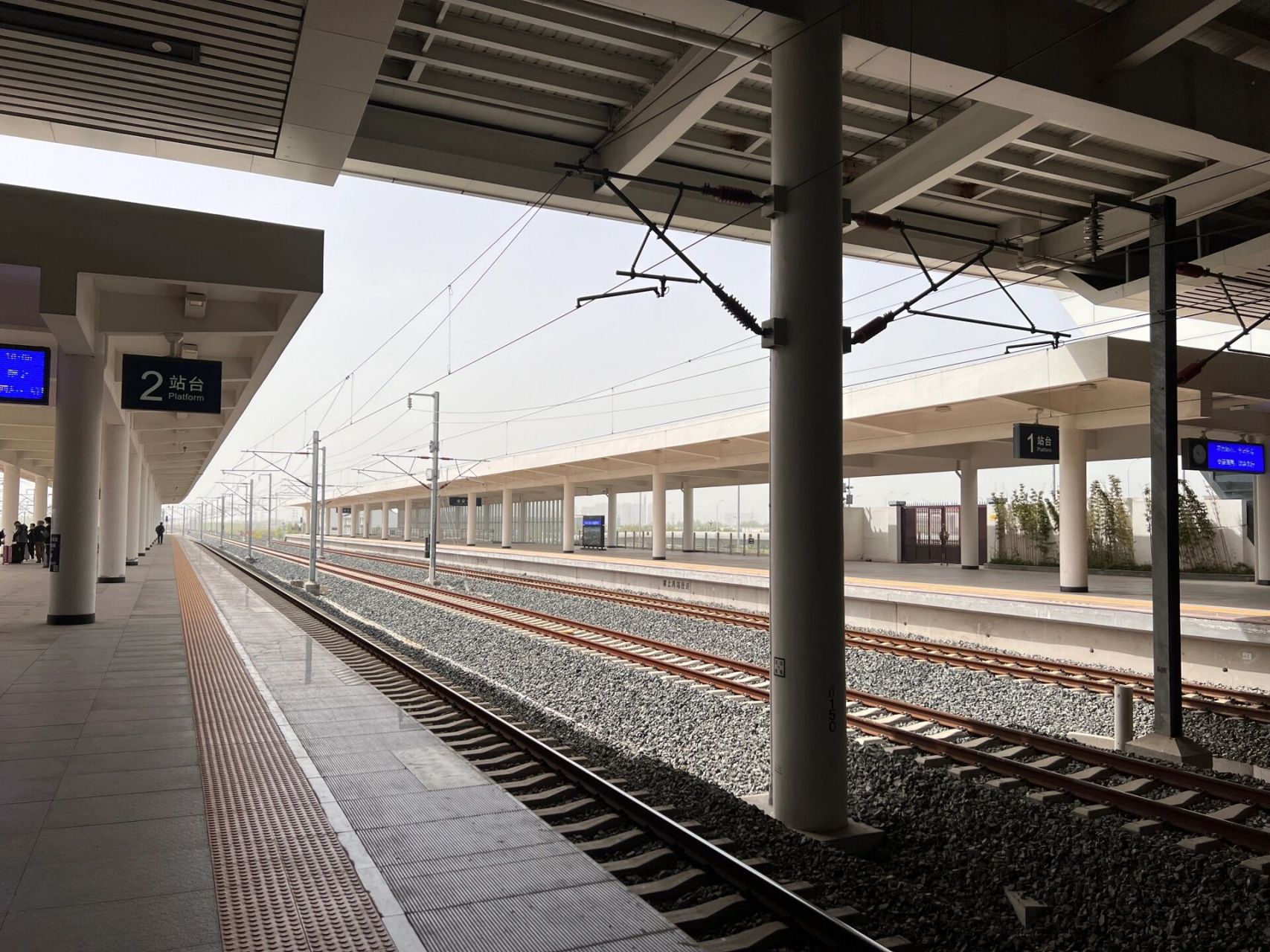 淮安东站的换乘体验很9315 今天从1站台换到2站台,直接从电梯上